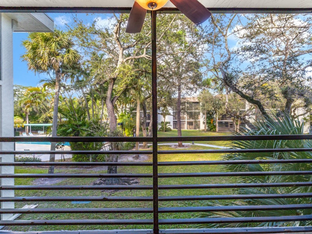 BONAIRE AT WOODMONT NO.4 - Residential