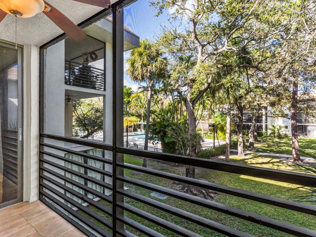 BONAIRE AT WOODMONT NO.4 - Residential