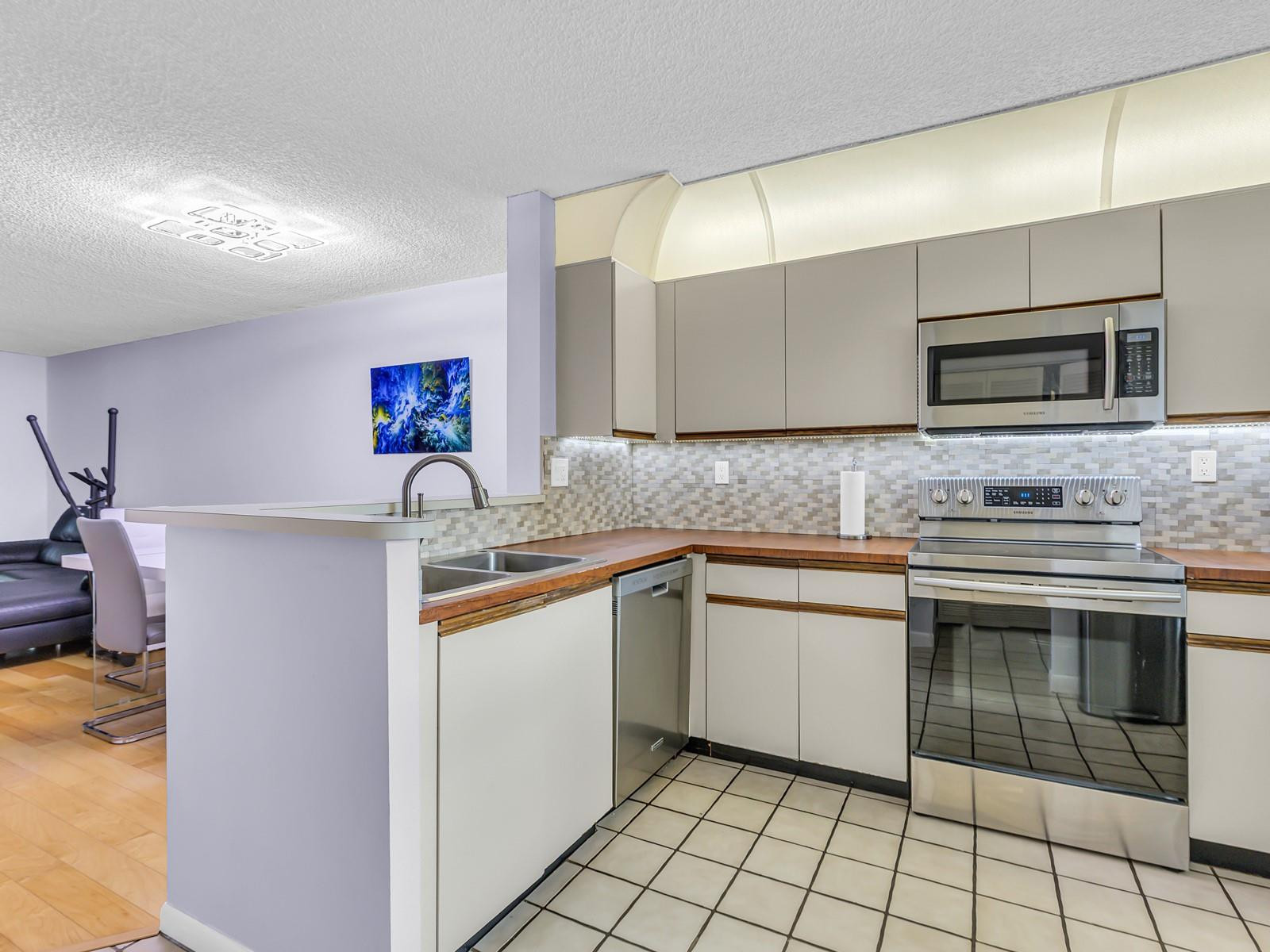 BONAIRE AT WOODMONT NO.4 - Residential