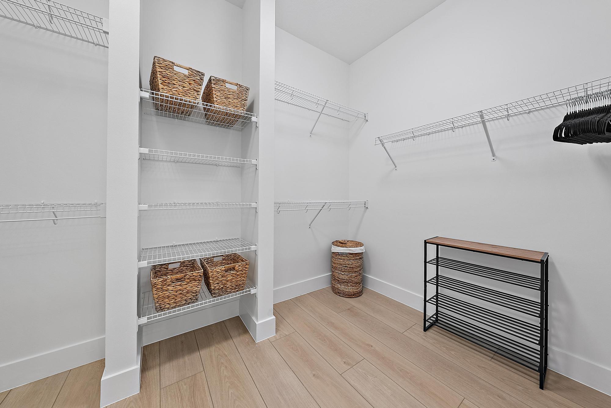 ALTON NEIGHBORHOOD - Residential Lease