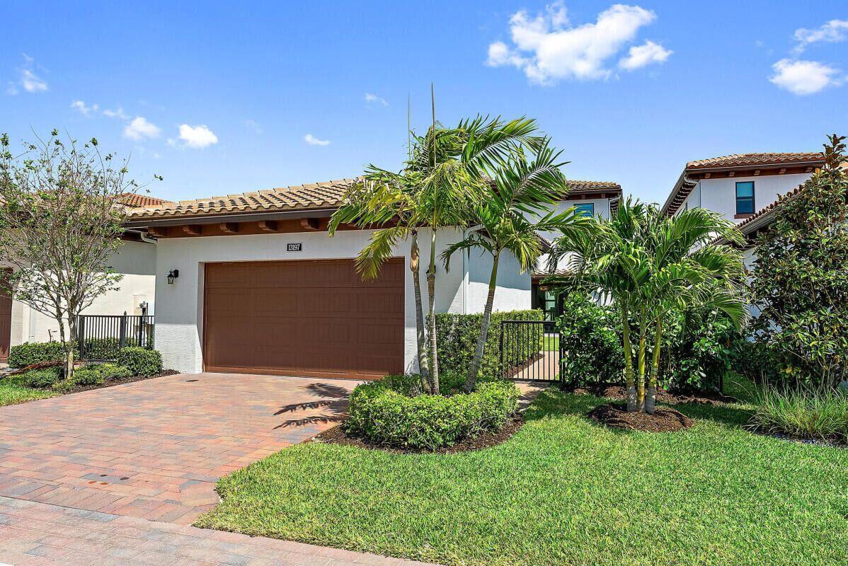 ALTON NEIGHBORHOOD - Residential Lease