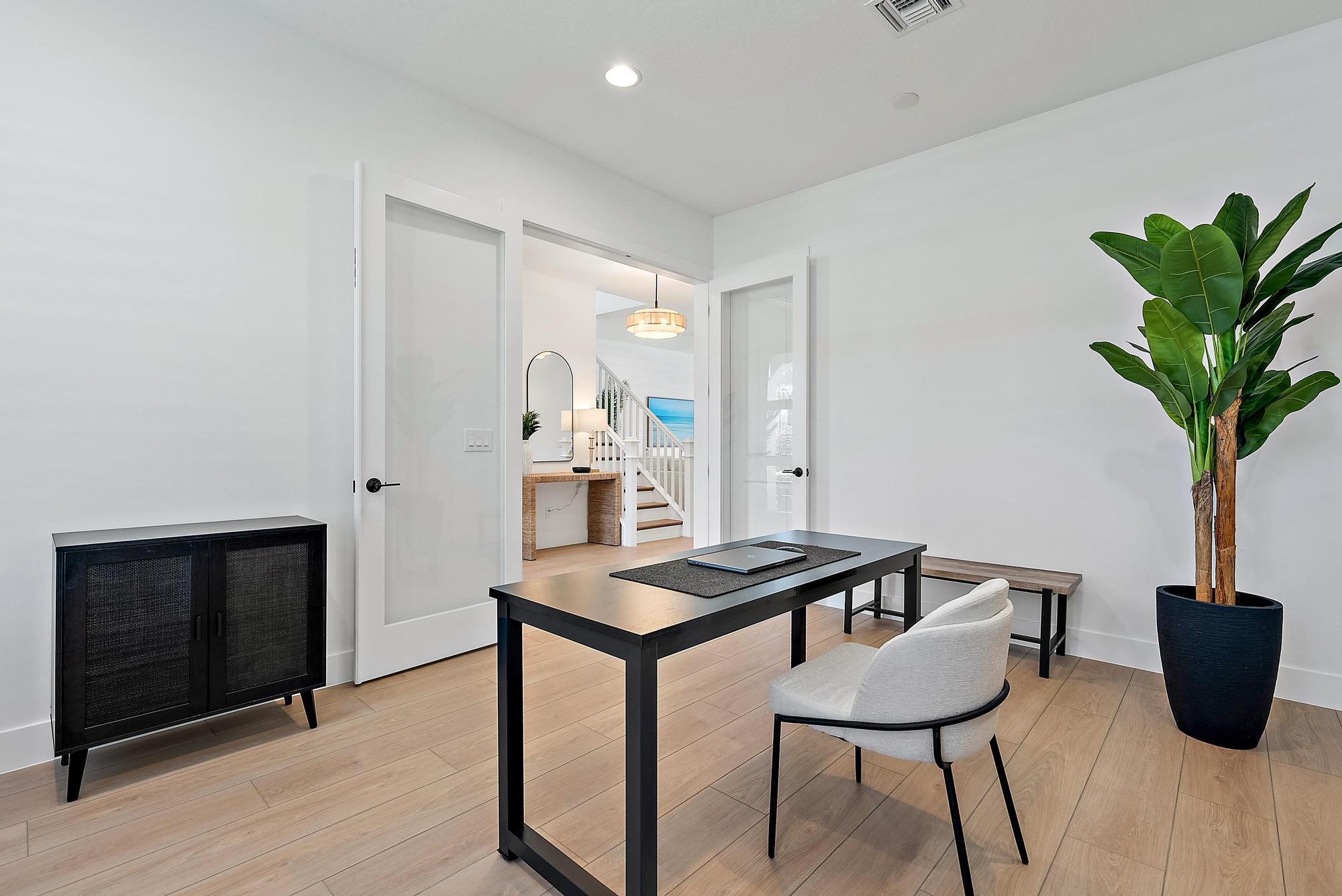 ALTON NEIGHBORHOOD - Residential Lease