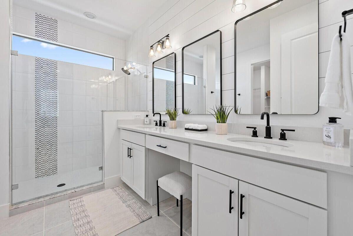 ALTON NEIGHBORHOOD - Residential Lease