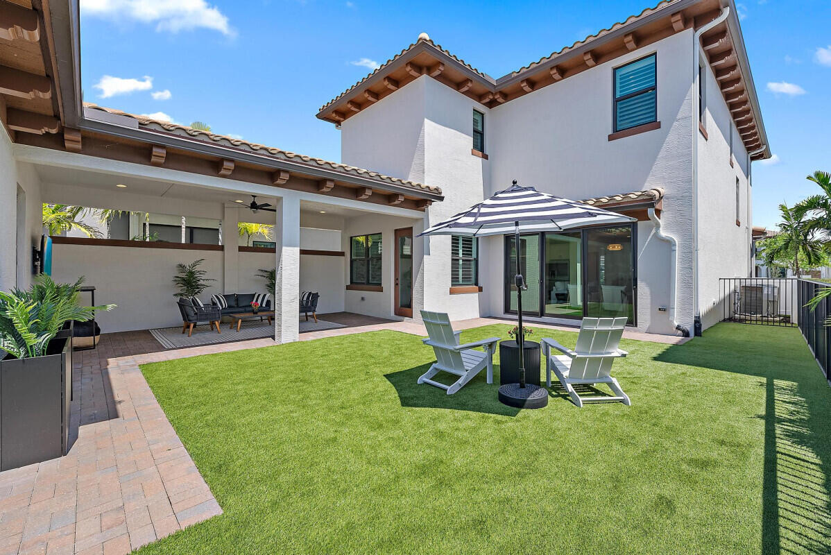 ALTON NEIGHBORHOOD - Residential Lease