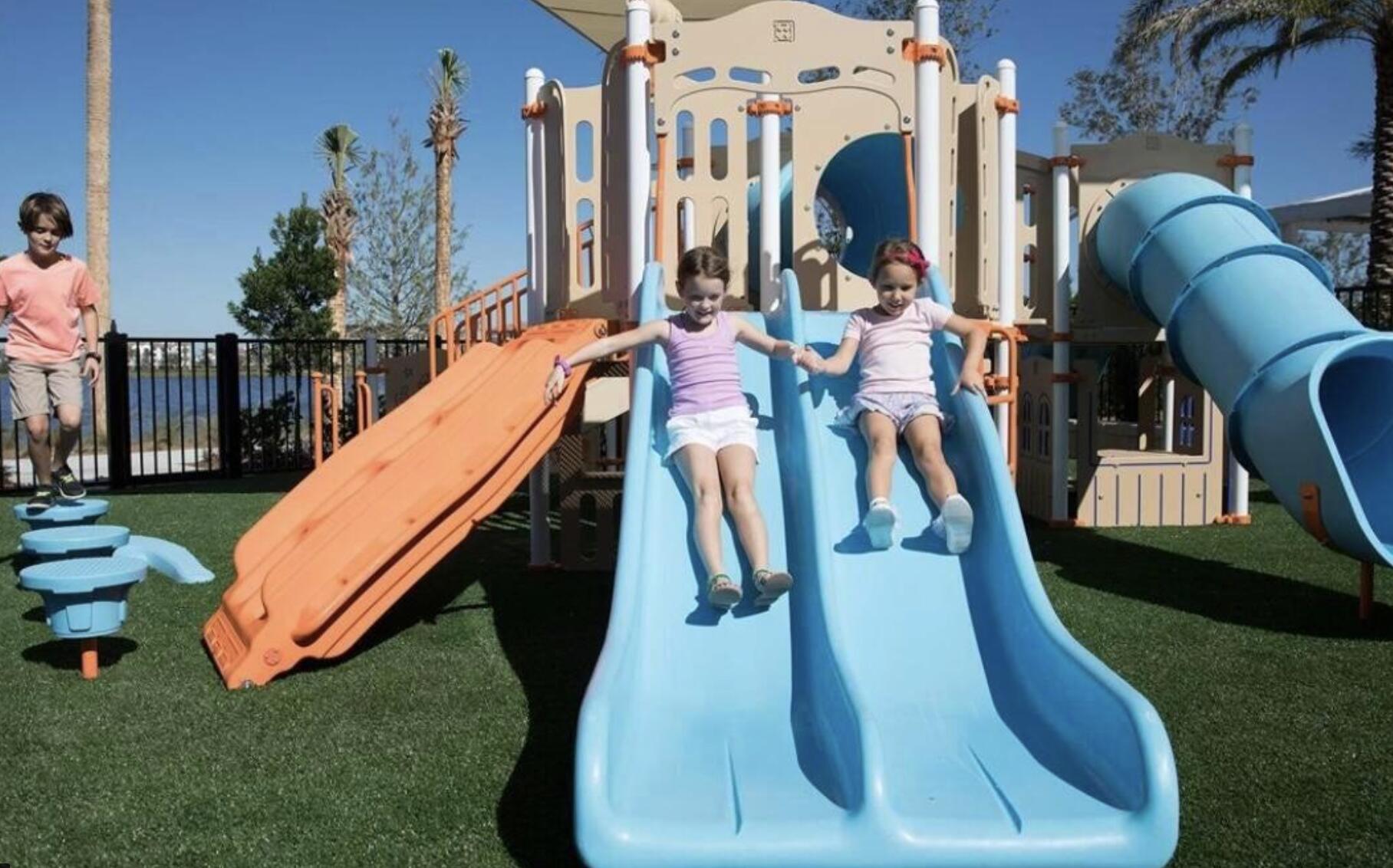 ALTON NEIGHBORHOOD - Residential Lease