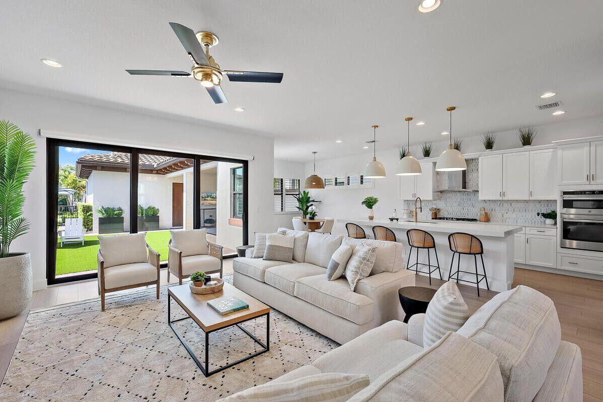 ALTON NEIGHBORHOOD - Residential Lease