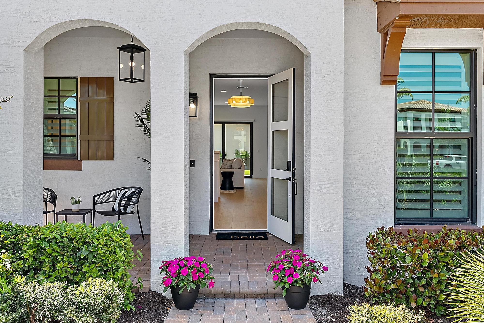 ALTON NEIGHBORHOOD - Residential Lease