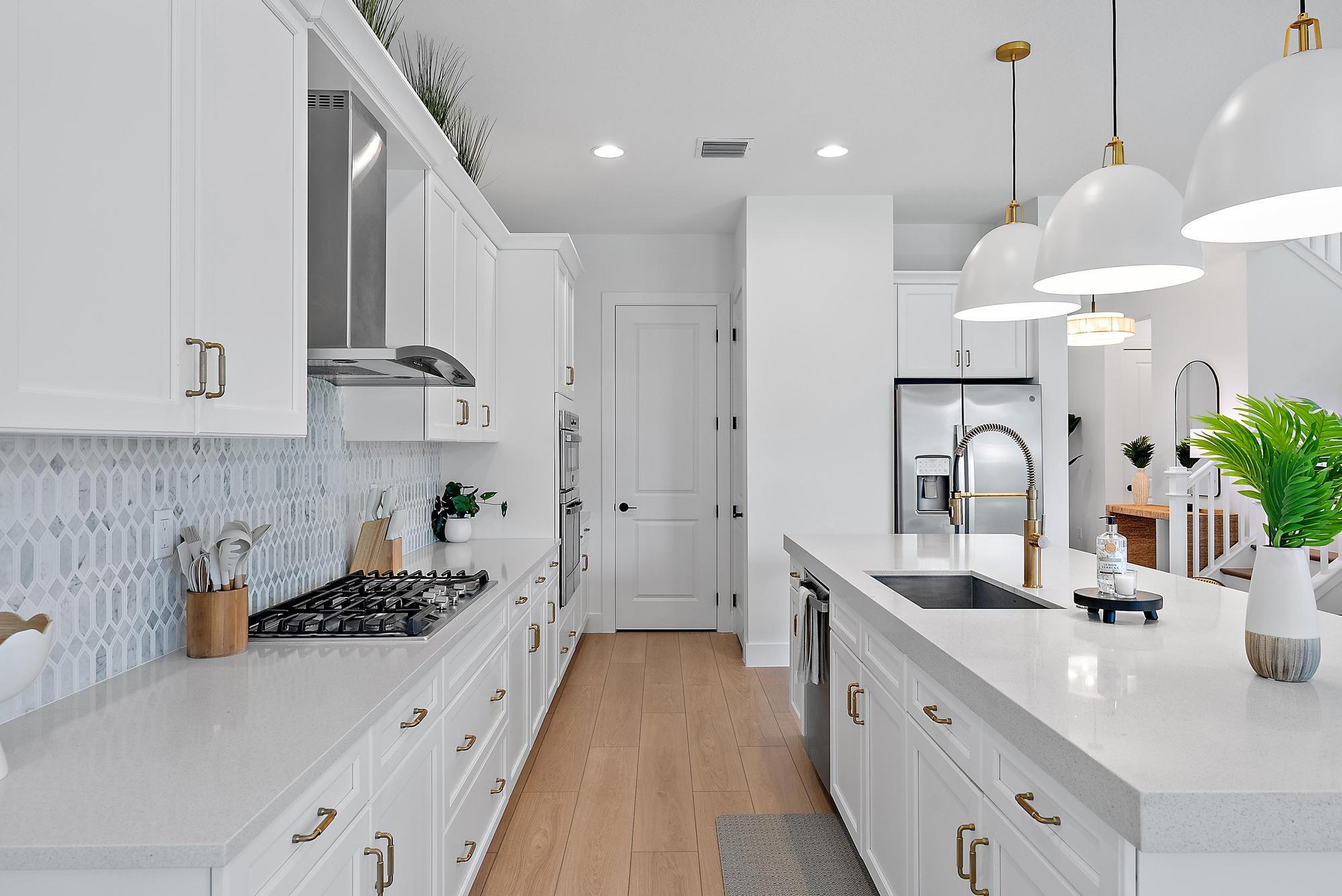 ALTON NEIGHBORHOOD - Residential Lease