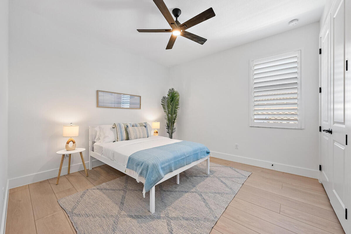 ALTON NEIGHBORHOOD - Residential Lease