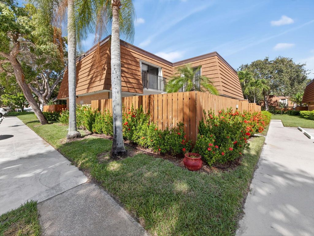 Photo of 2524 25th Court, Jupiter, FL 33477 (MLS # R11135381)