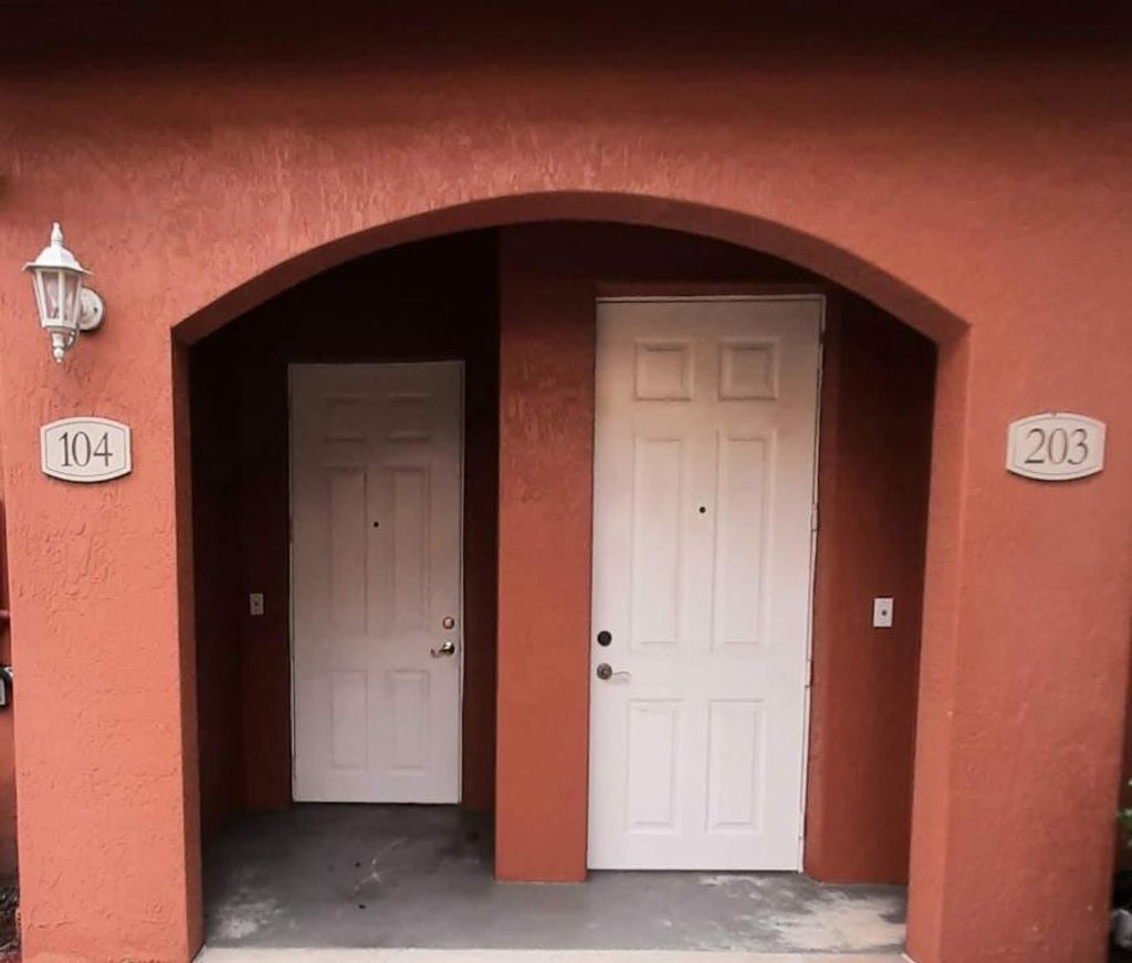 Photo of 40 SE Sedona Circle #104, Stuart, FL 34994 (MLS # R10952760)