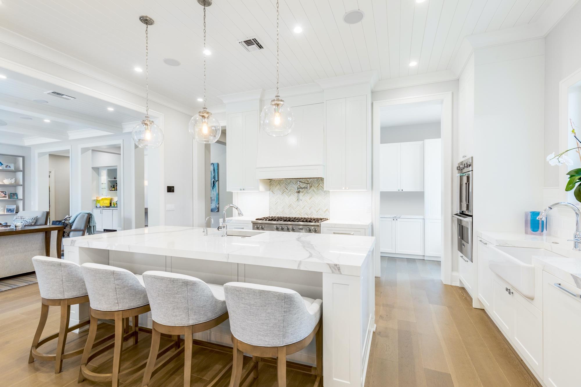 ROYAL PALM YACHT & COUNTRY CLUB - Residential