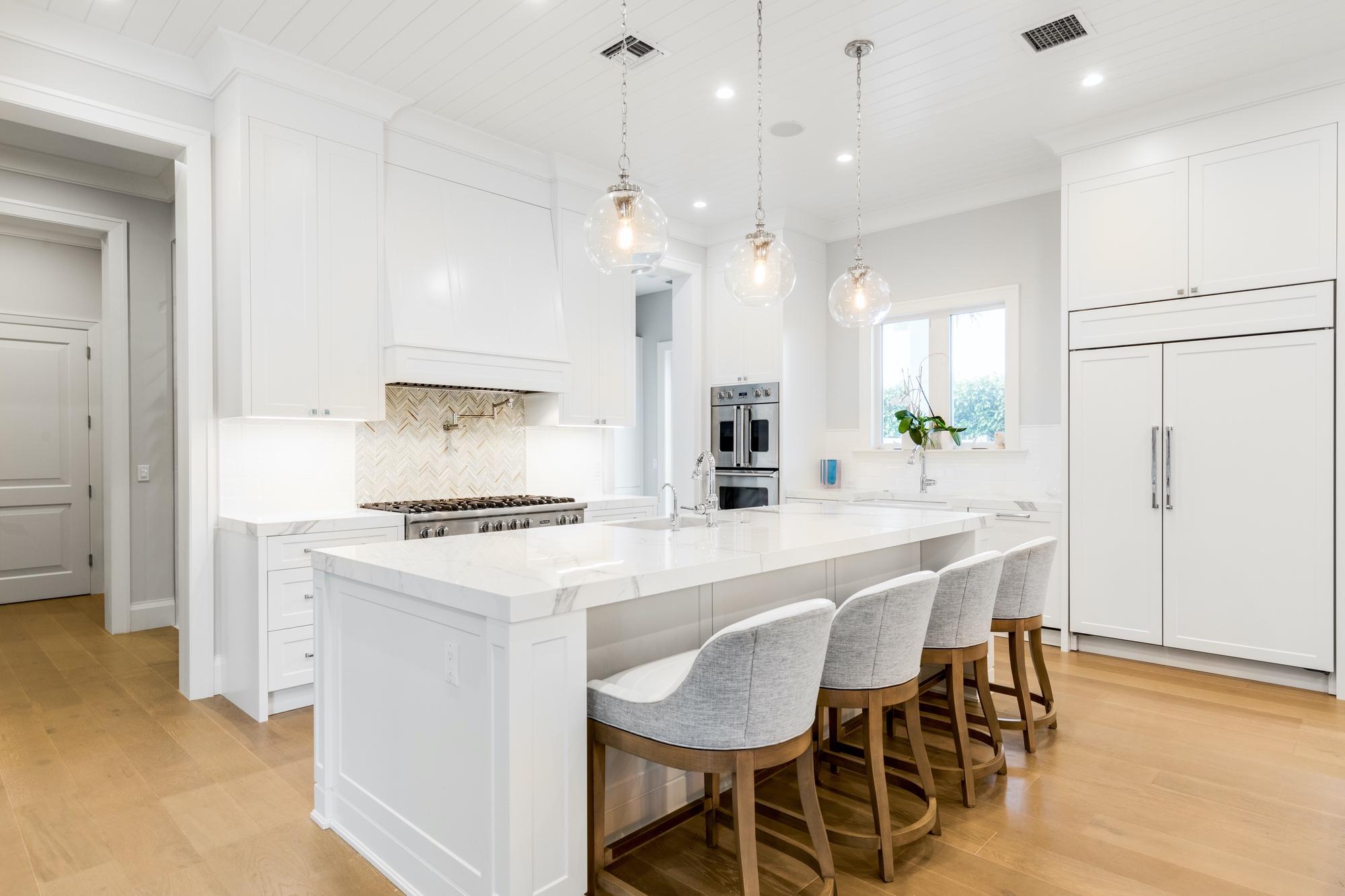 ROYAL PALM YACHT & COUNTRY CLUB - Residential