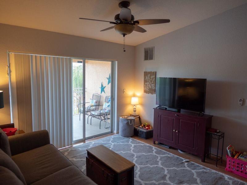 THE CLUB AT ST LUCIE WEST, A CONDOMINIUM - Residential Lease