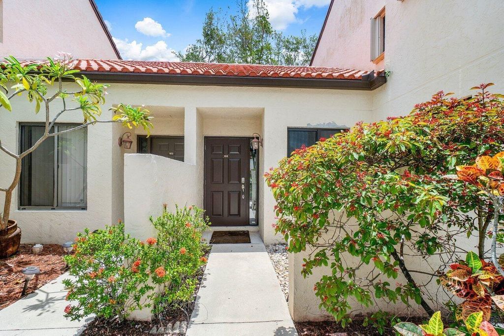 Photo of 17 Via De Casas Sur #103, Boynton Beach, FL 33426 (MLS # R11057166)