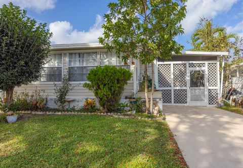 A home in Deerfield Beach