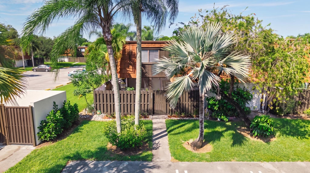 Photo of 2185 WHITE PINE Circle #C, Greenacres, FL 33415 (MLS # B26090153)