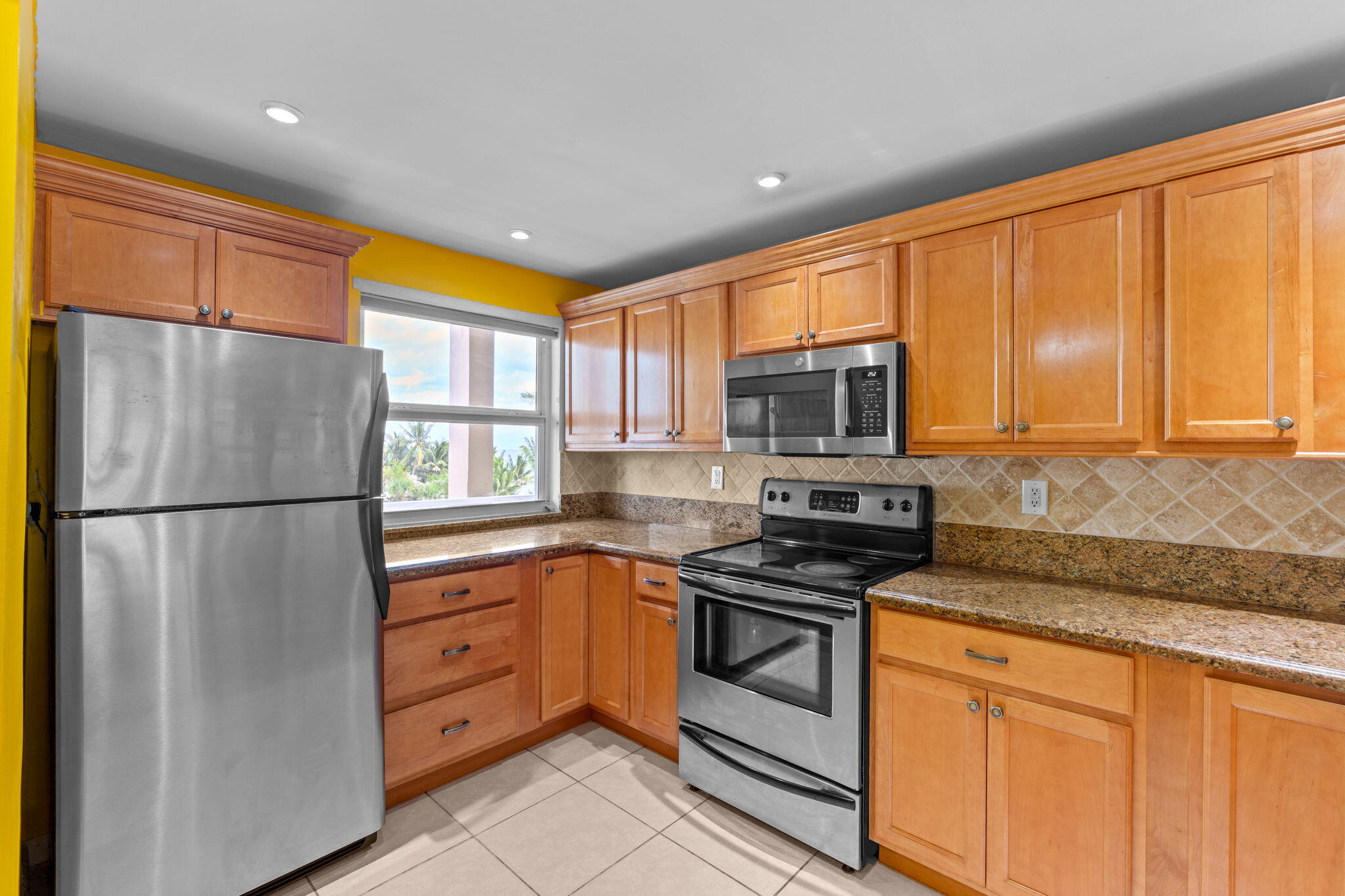 OCEAN HILLSBORO CONDO - Residential