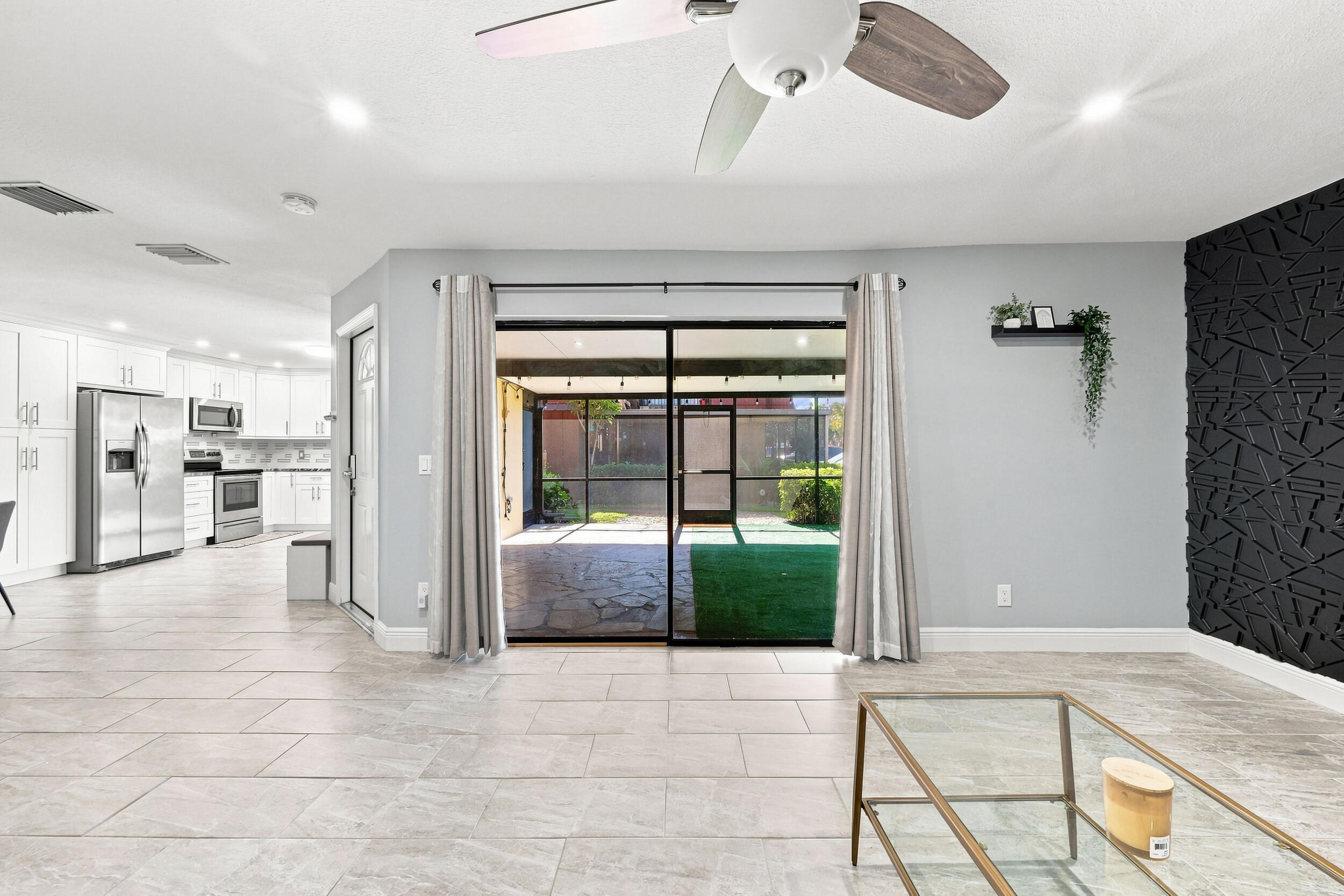 Properties 4165 Turnberry Circle 24