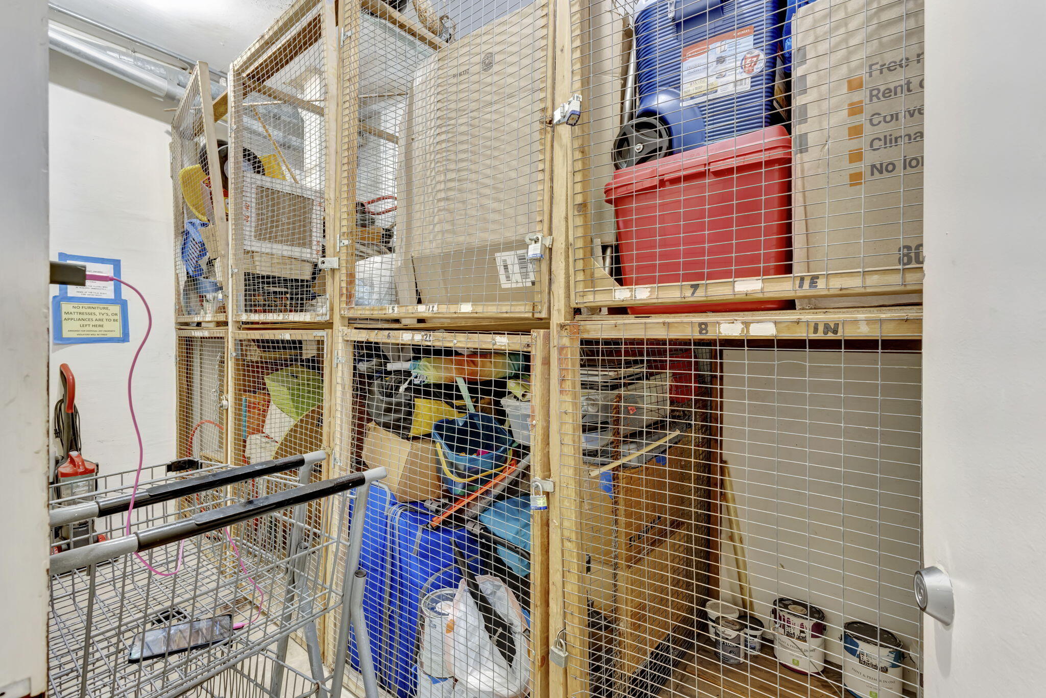 BREAKWATERS OF THE PALM BEACHES CONDO - Residential