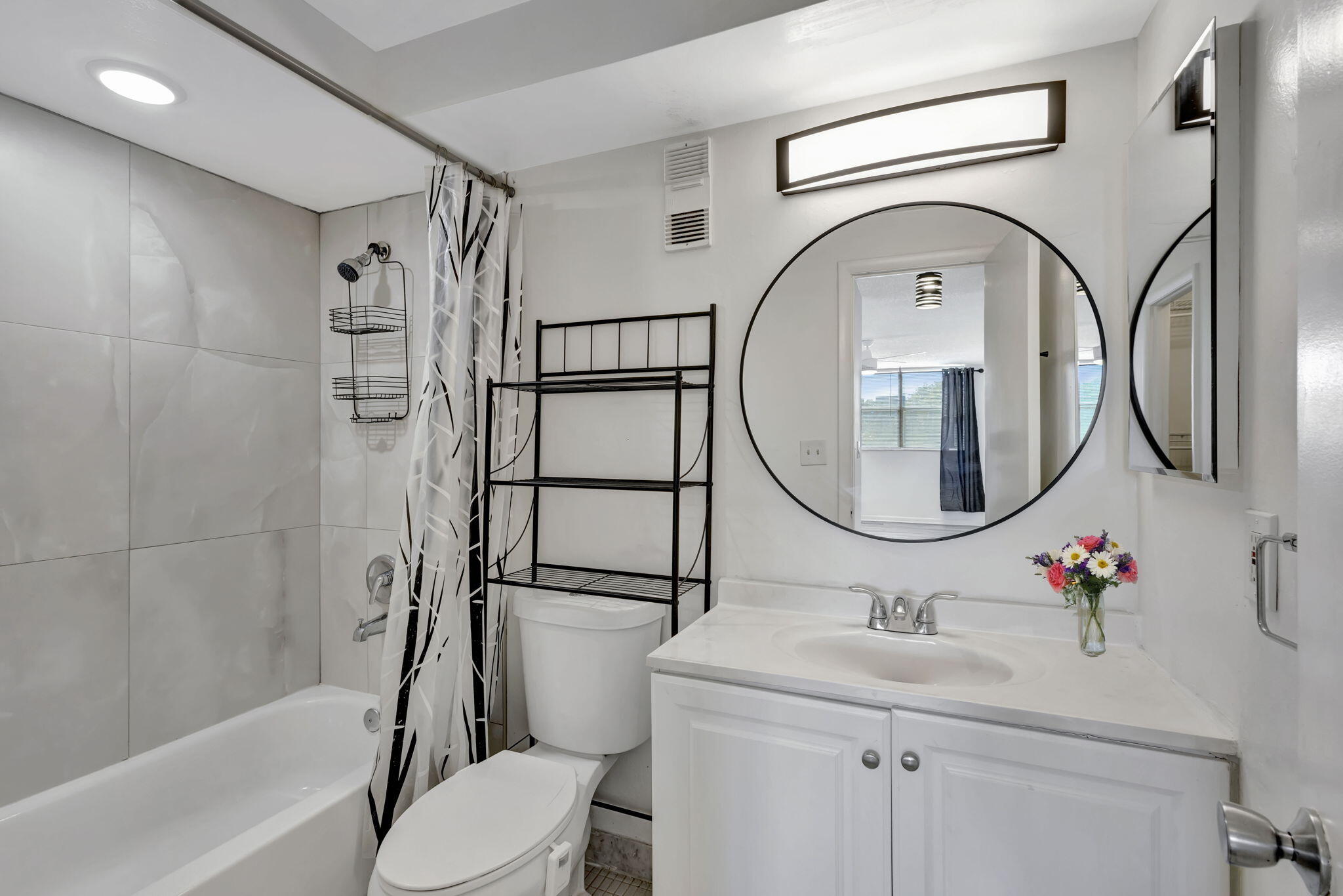 BREAKWATERS OF THE PALM BEACHES CONDO - Residential