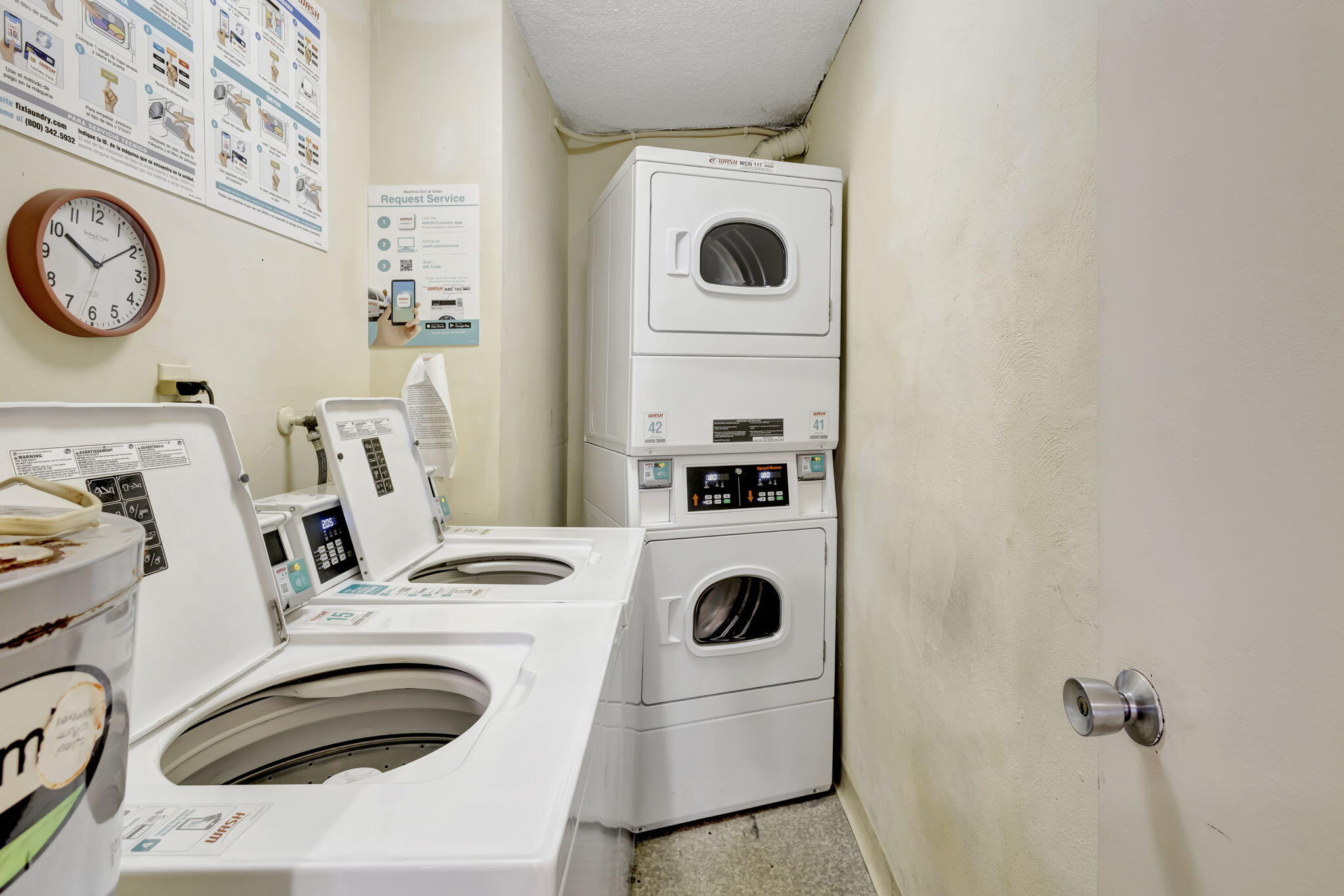 BREAKWATERS OF THE PALM BEACHES CONDO - Residential