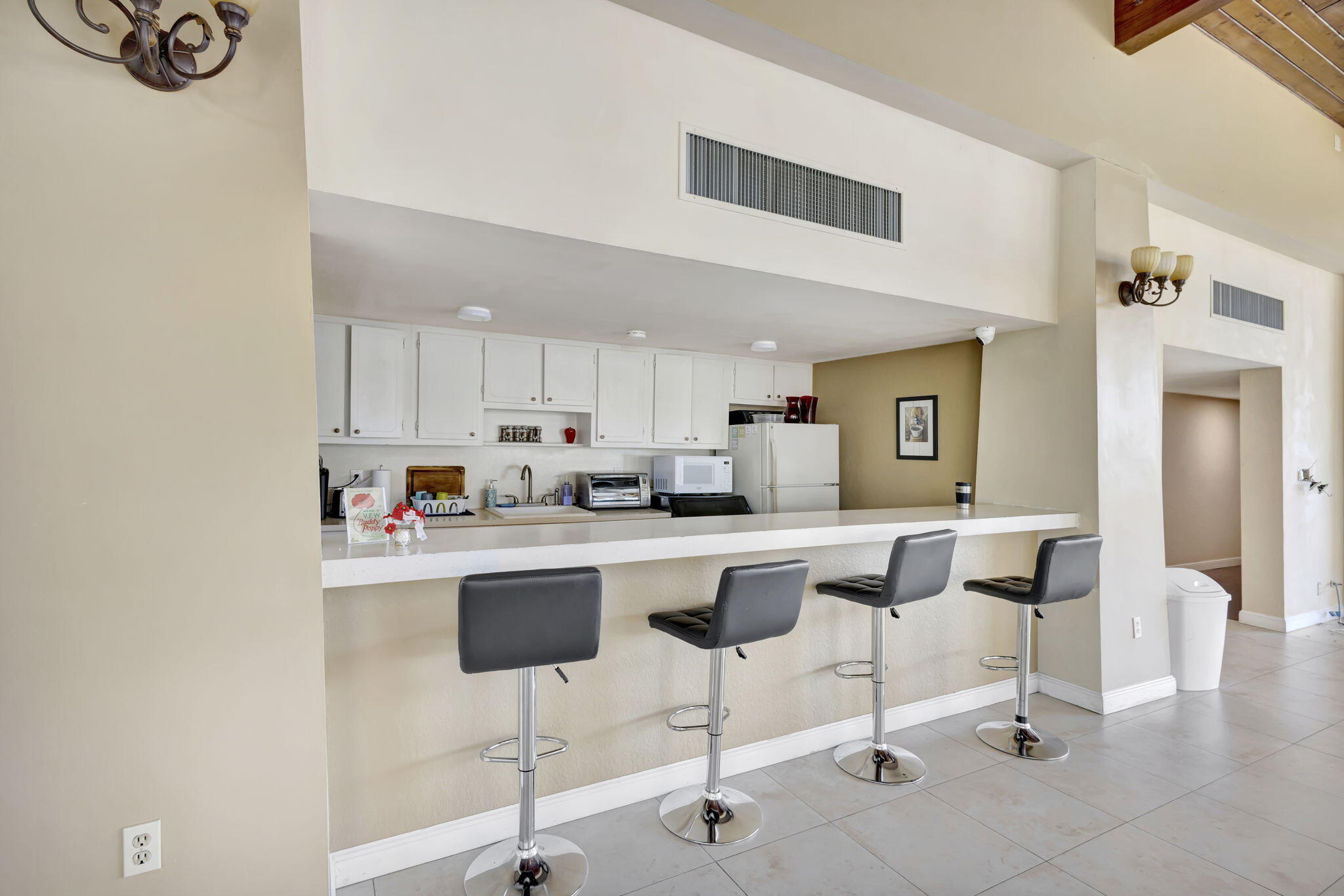 BREAKWATERS OF THE PALM BEACHES CONDO - Residential