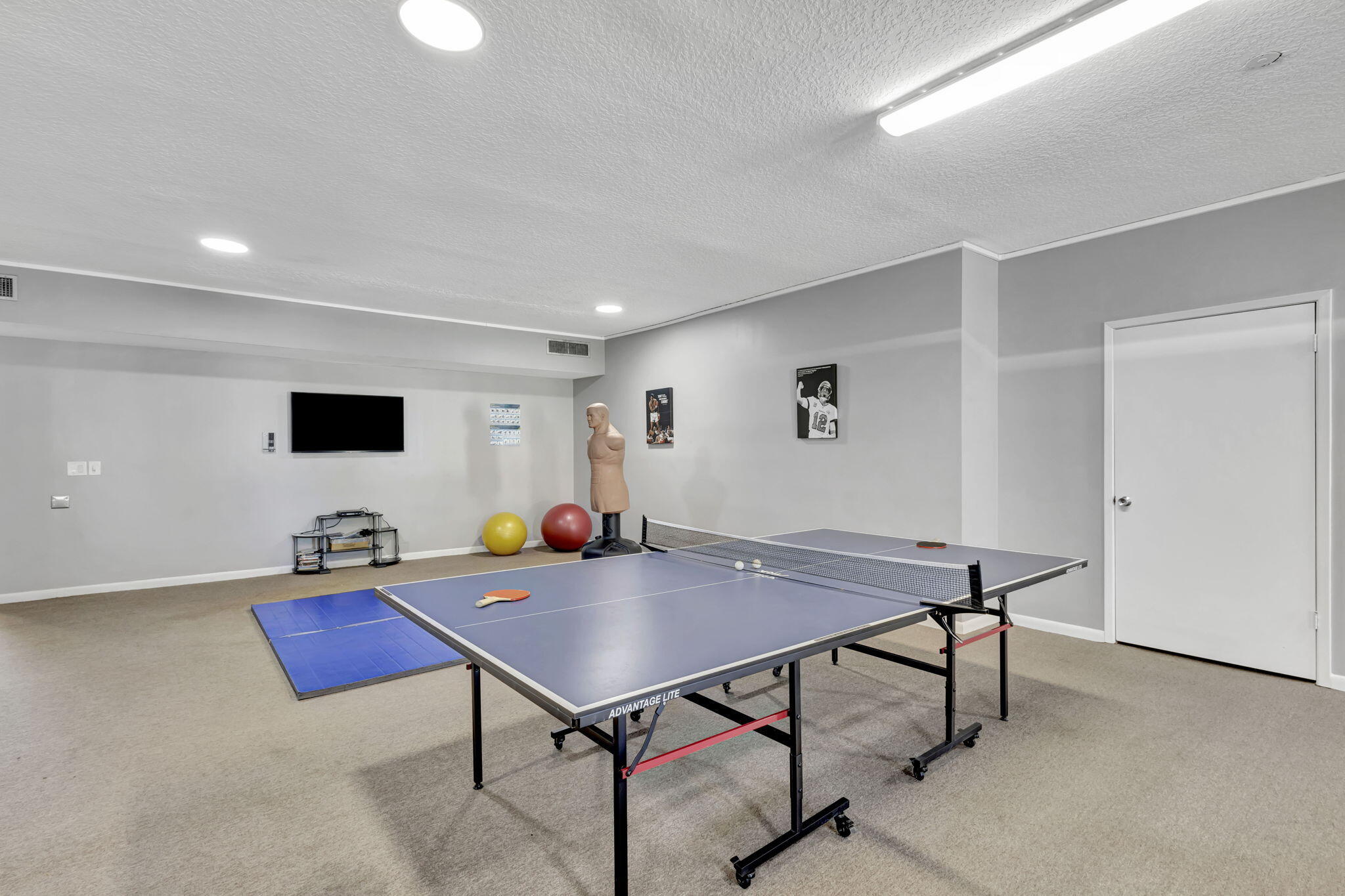 BREAKWATERS OF THE PALM BEACHES CONDO - Residential