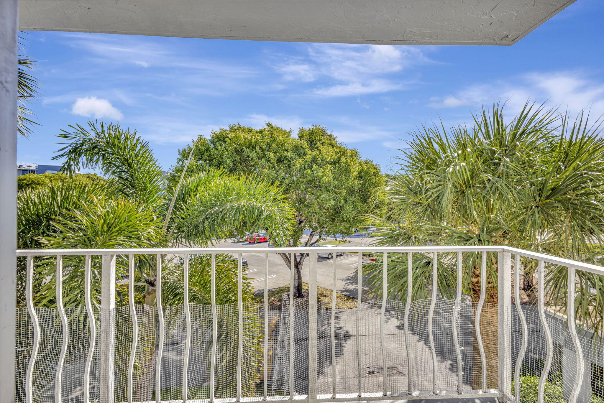 BREAKWATERS OF THE PALM BEACHES CONDO - Residential