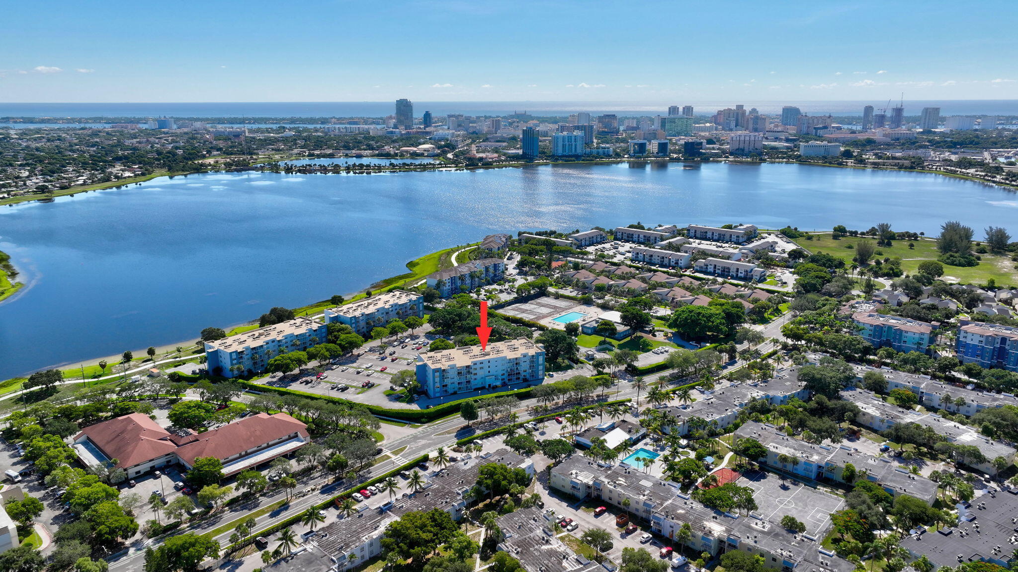 BREAKWATERS OF THE PALM BEACHES CONDO - Residential
