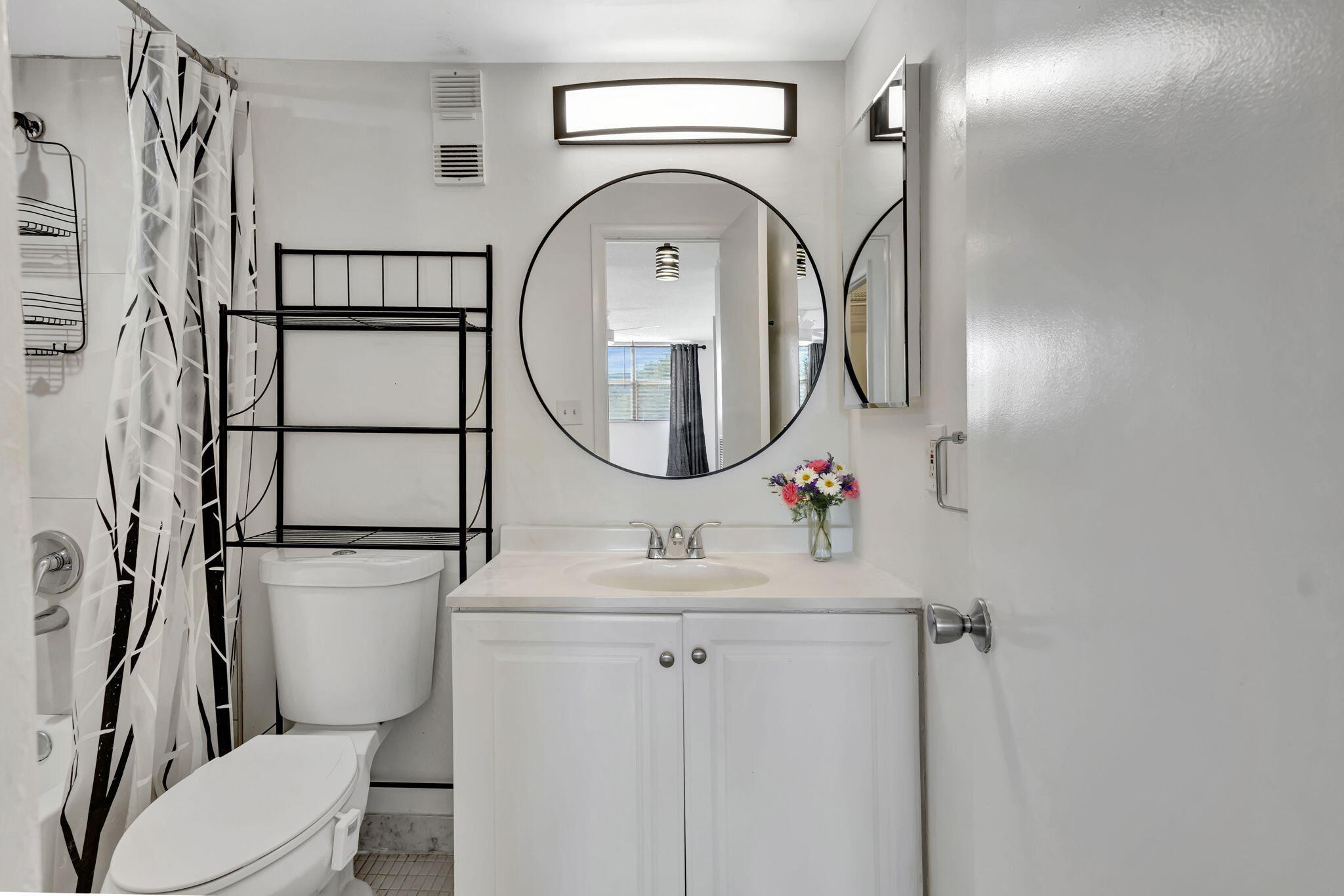 BREAKWATERS OF THE PALM BEACHES CONDO - Residential