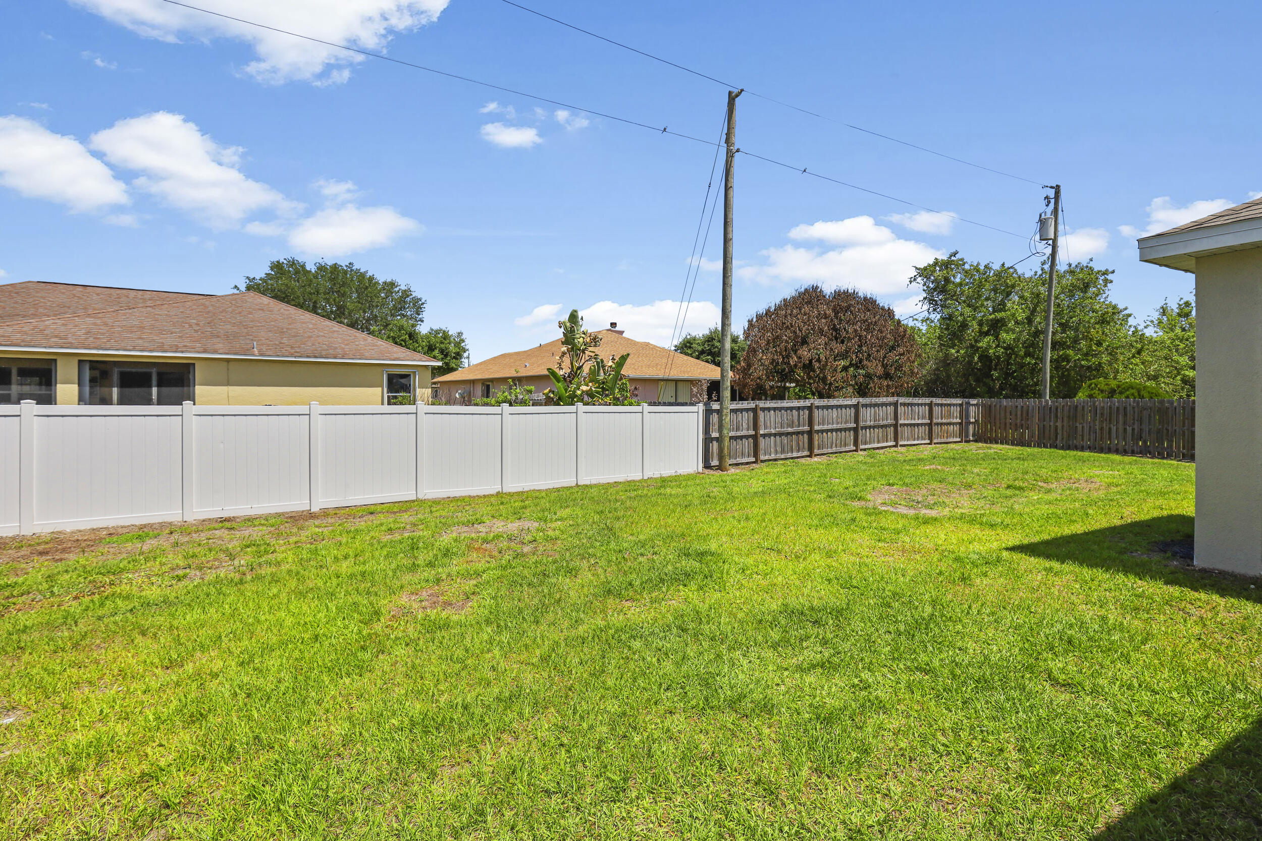 PORT ST LUCIE SECTION 33 - Residential