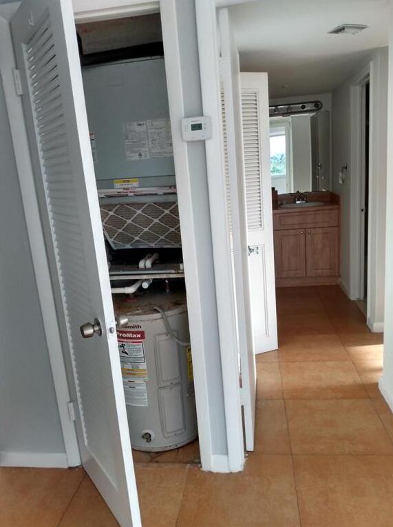 DOMINO ONE CONDO - Residential Lease