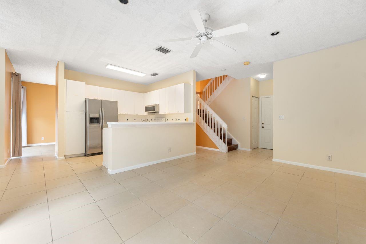 Kensington 146-39 B - Residential Lease