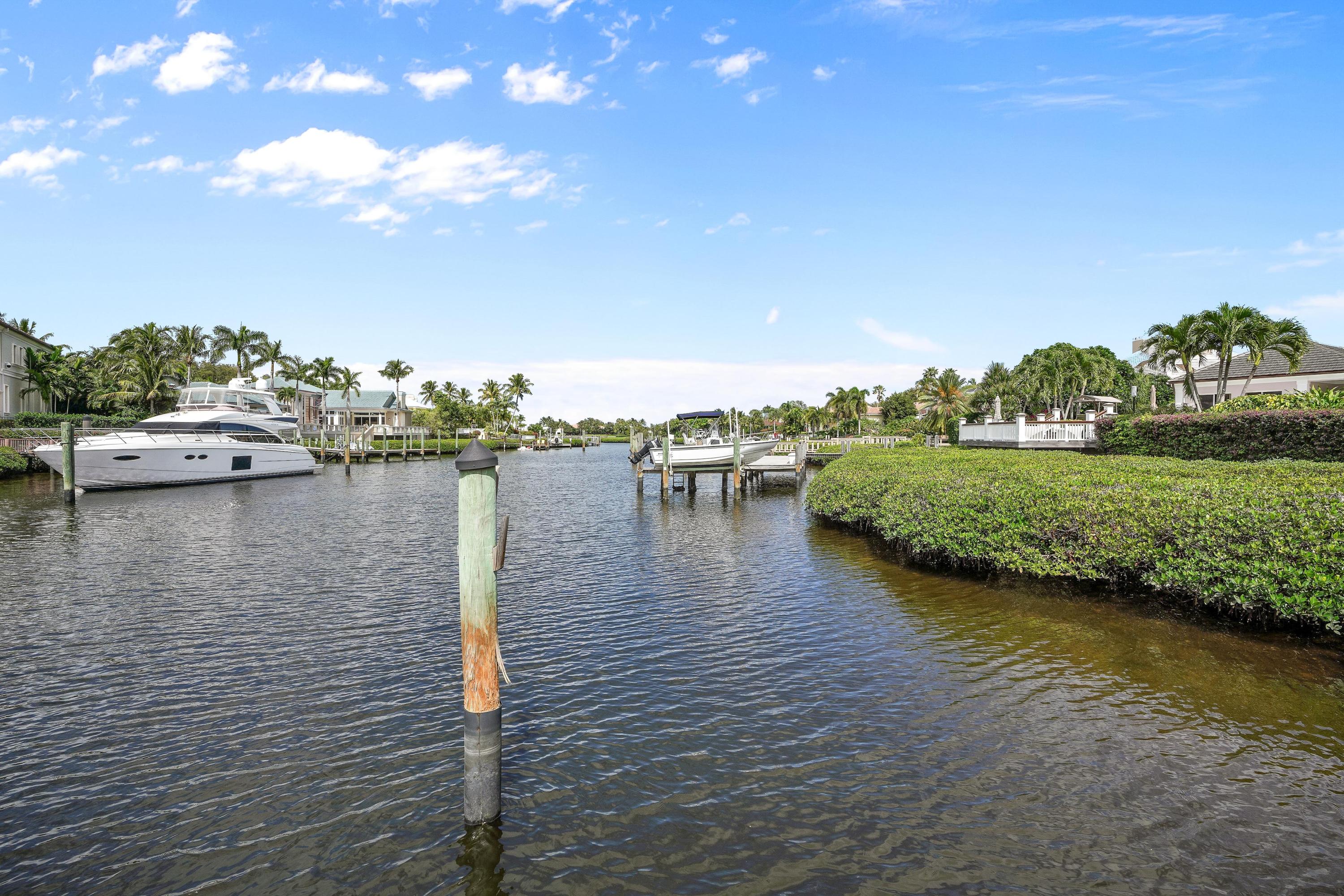 ADMIRALS COVE - Residential