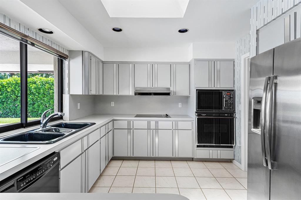 PALM BEACH ISLES 2 - Residential