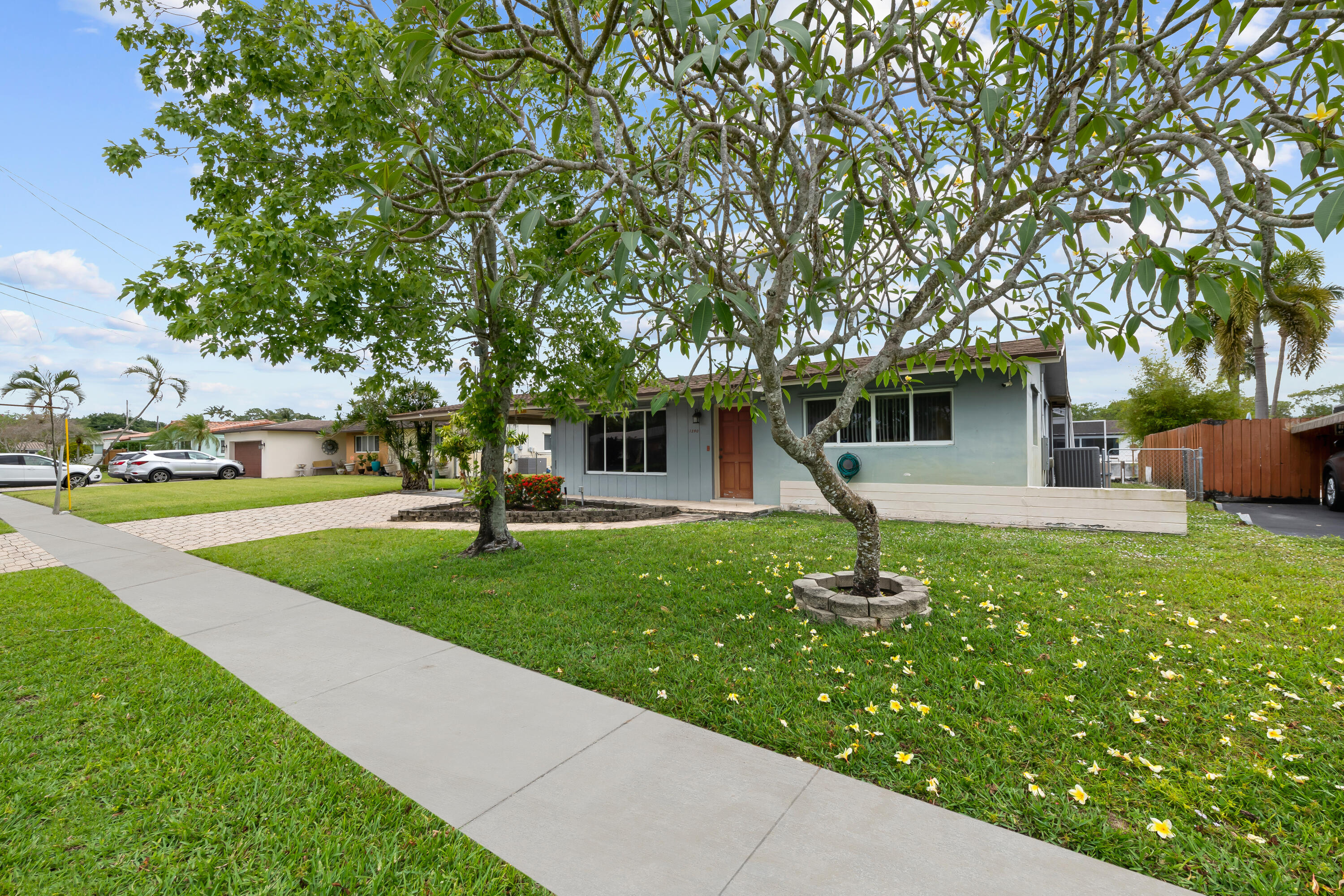 PLANTATION ISLES SEC 5 - Residential