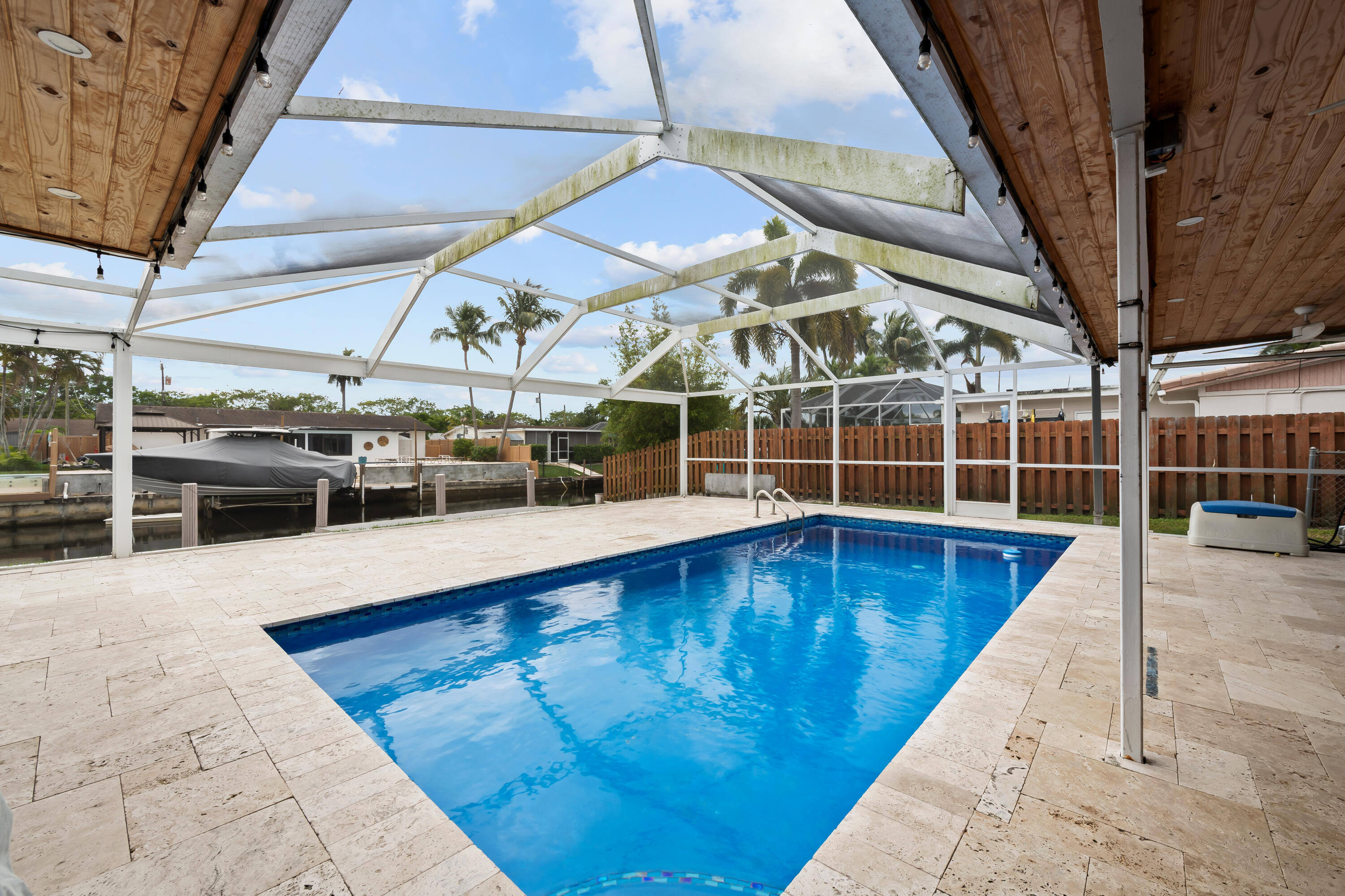 PLANTATION ISLES SEC 5 - Residential