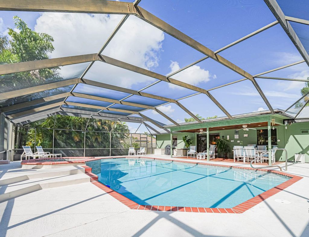 Photo of 2224 SE Meadow Glen, Stuart, FL 34997 (MLS # F10433817)