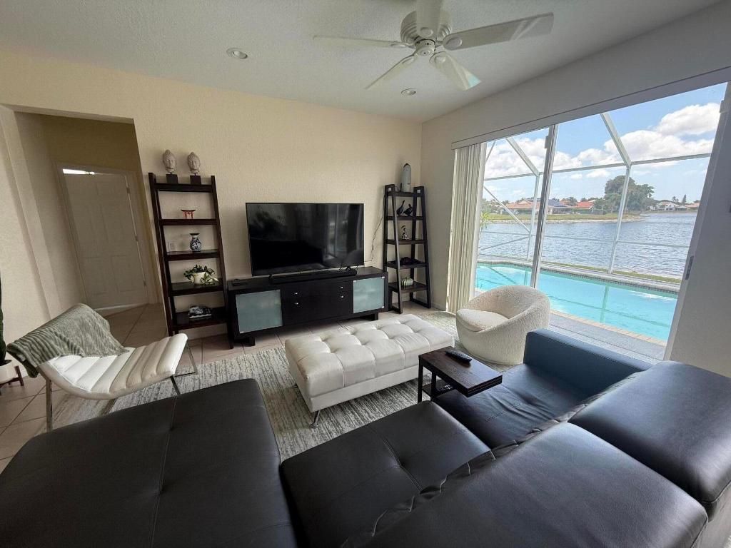 Photo of 12601 Maypan Drive, Boca Raton, FL 33428 (MLS # R11084388)