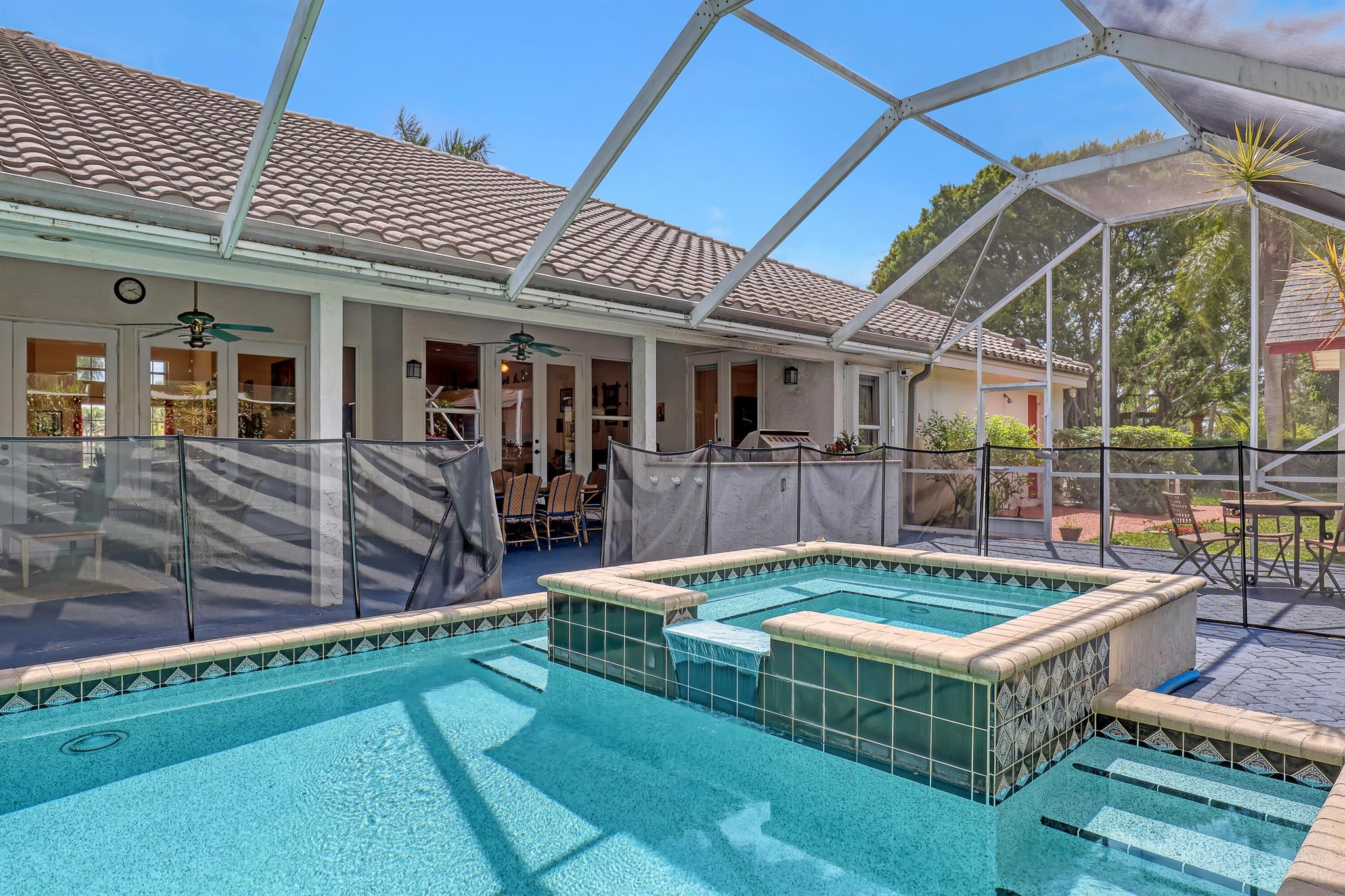 GREENVIEW COVE OF WELLINGTON - Residential