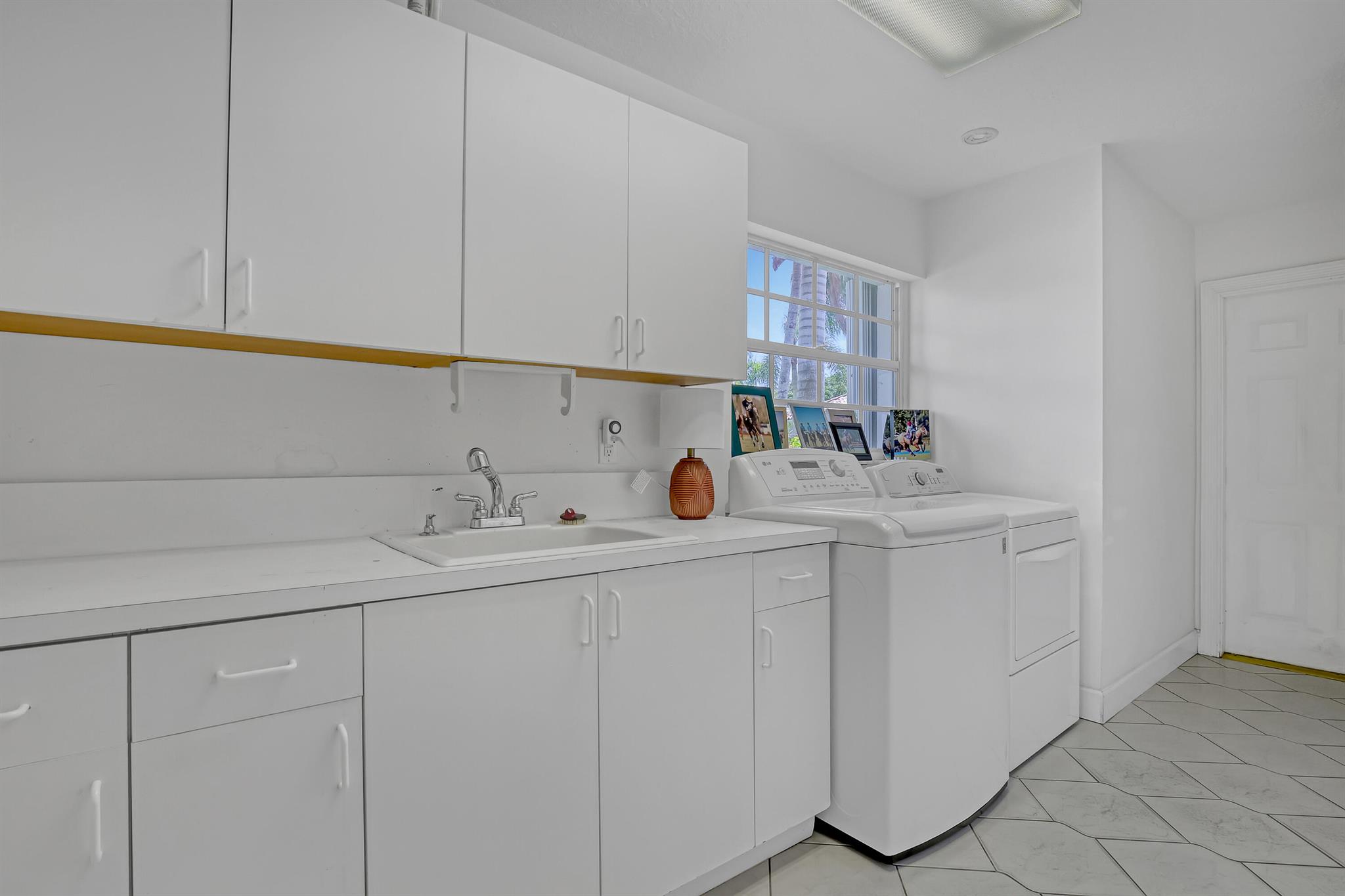 GREENVIEW COVE OF WELLINGTON - Residential