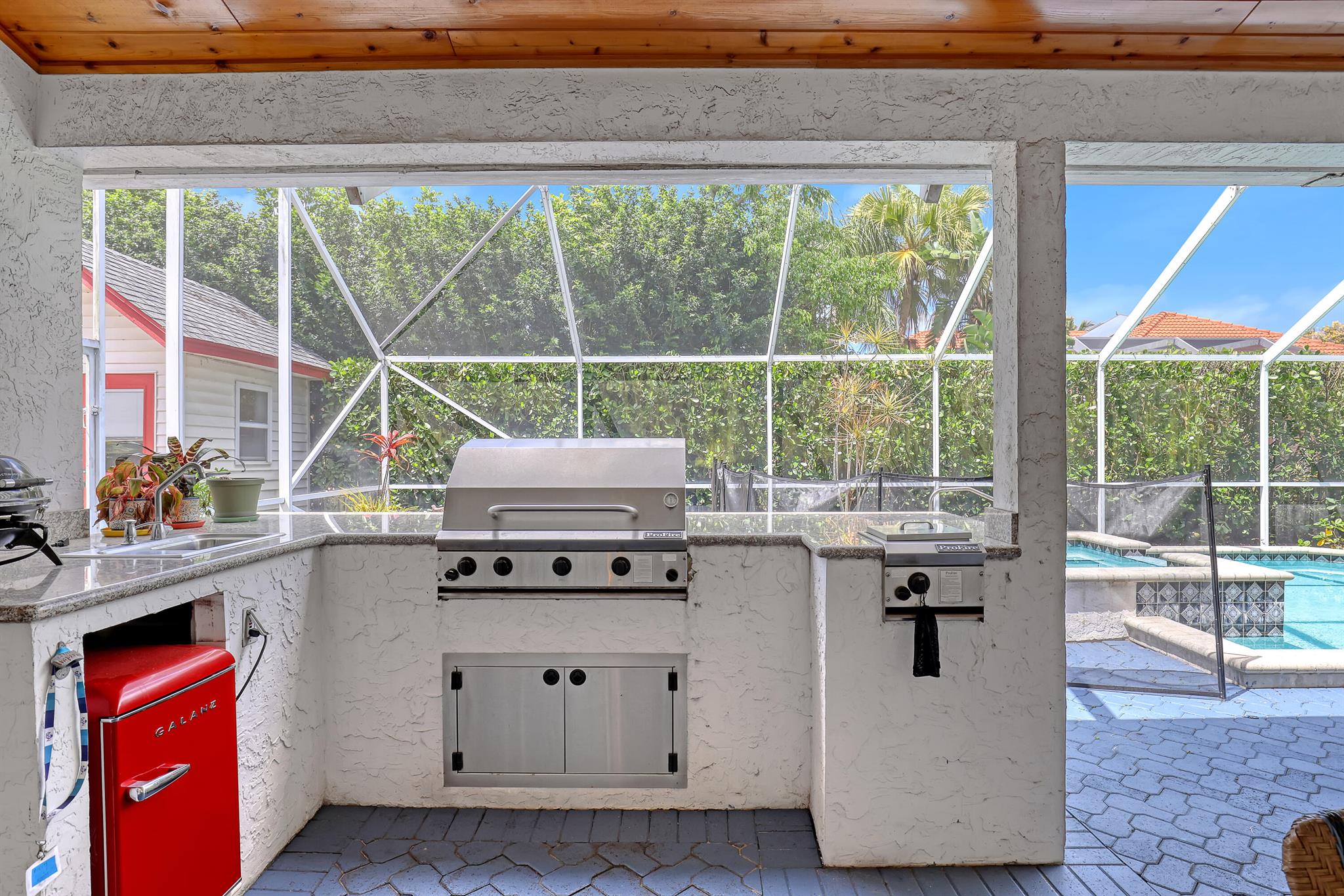 GREENVIEW COVE OF WELLINGTON - Residential