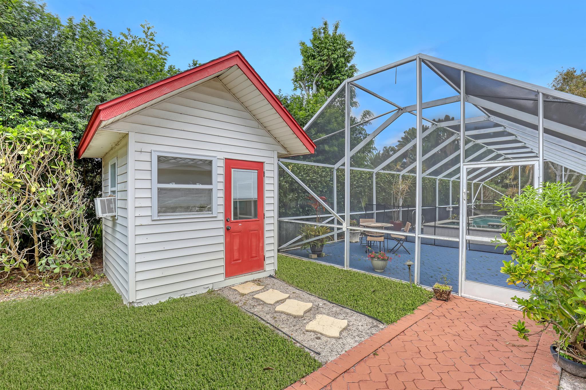 GREENVIEW COVE OF WELLINGTON - Residential