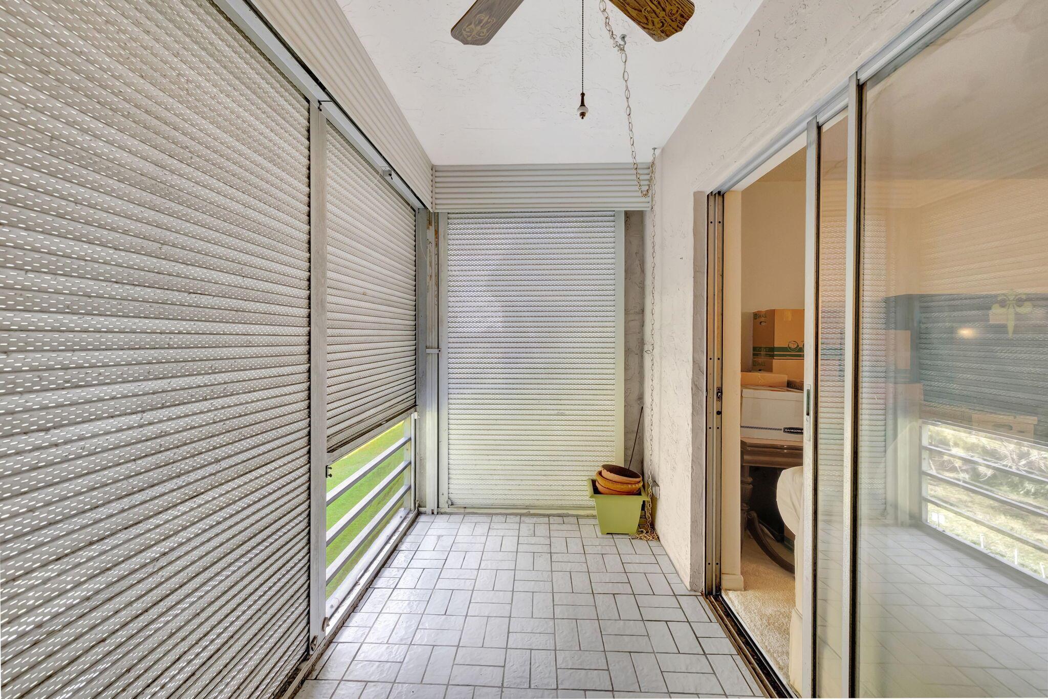 FAIRWAYS OF TAMARAC CONDO - Residential