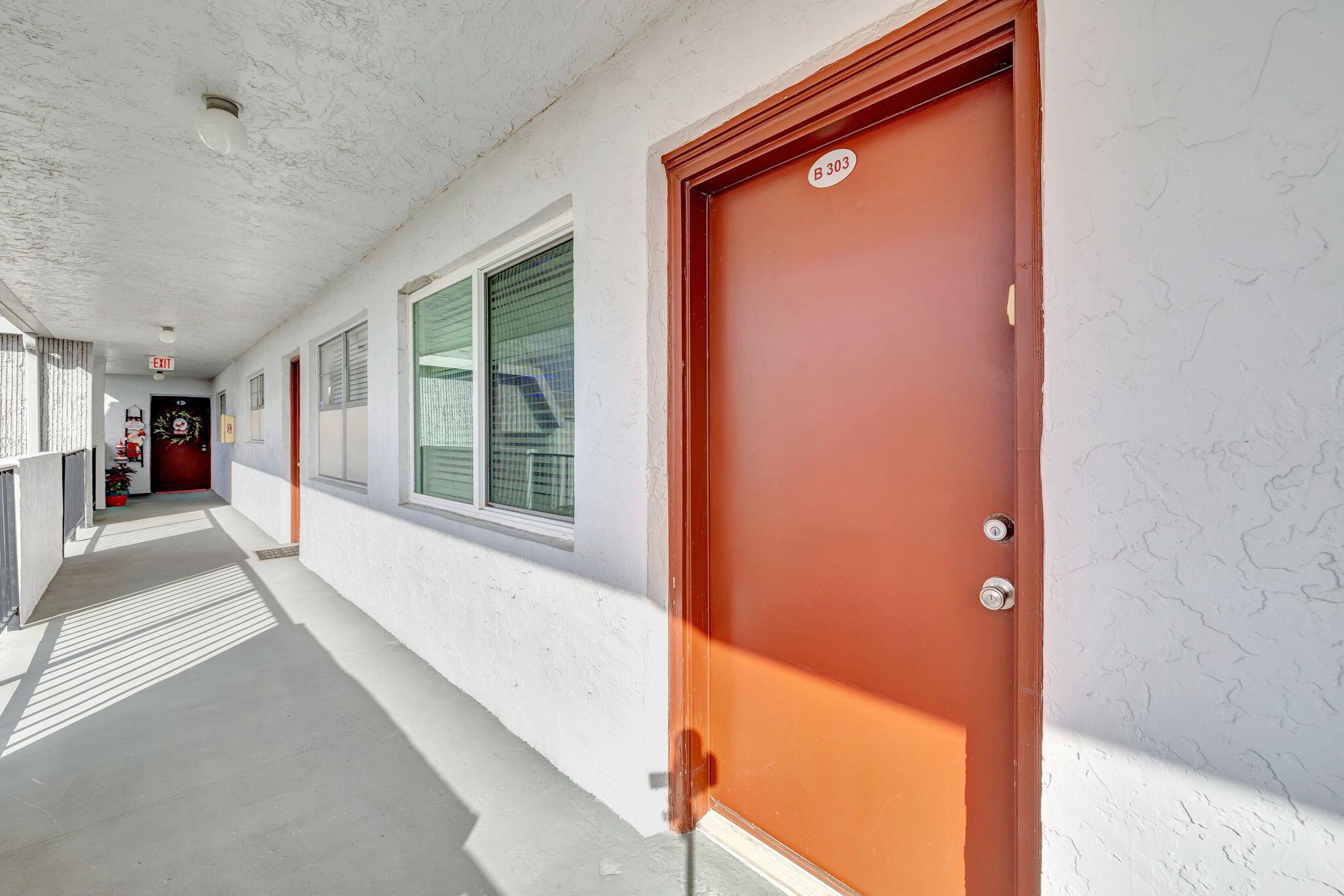 FAIRWAYS OF TAMARAC CONDO - Residential