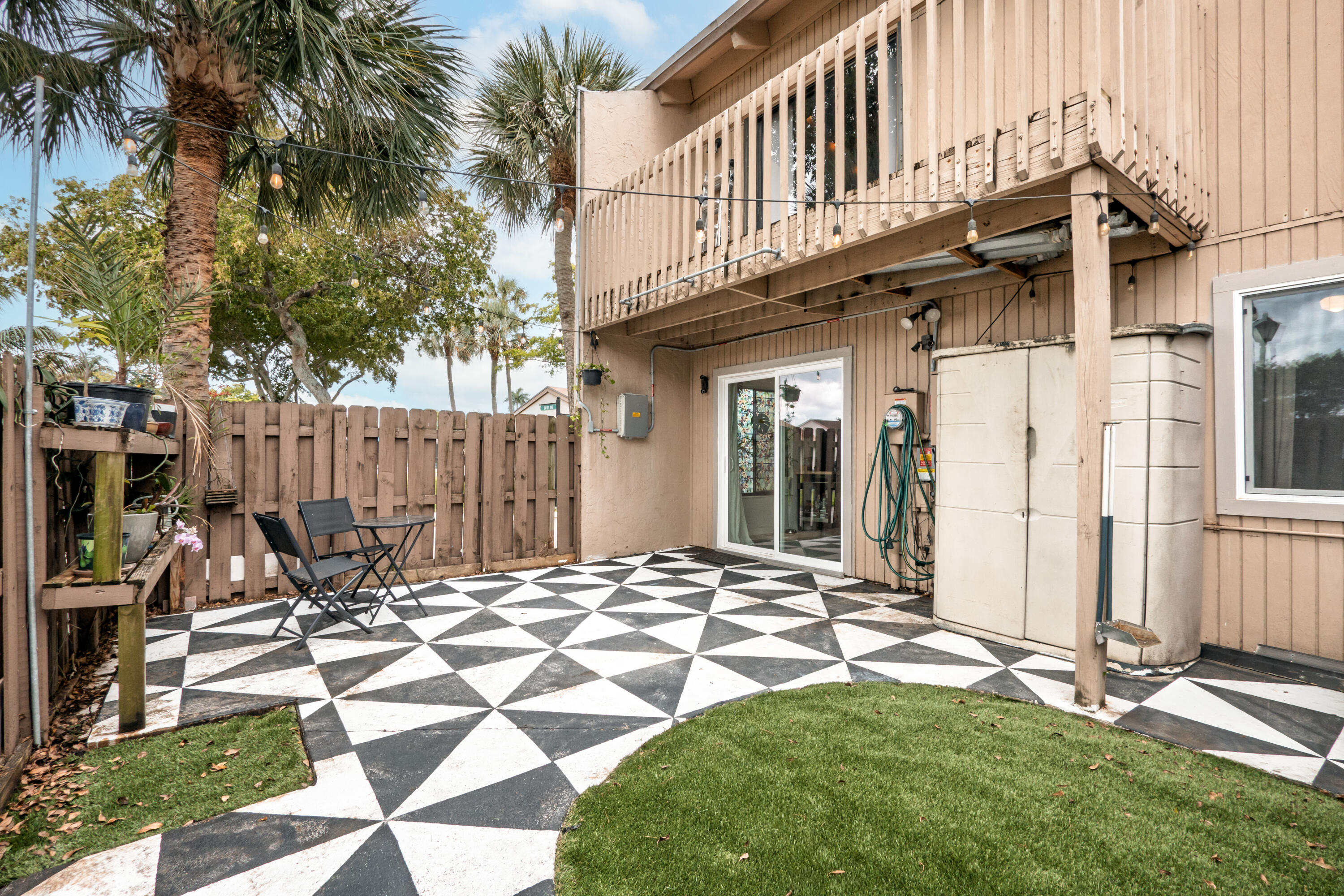 ARROWHEAD GOLF & TENNIS CLUB - Residential