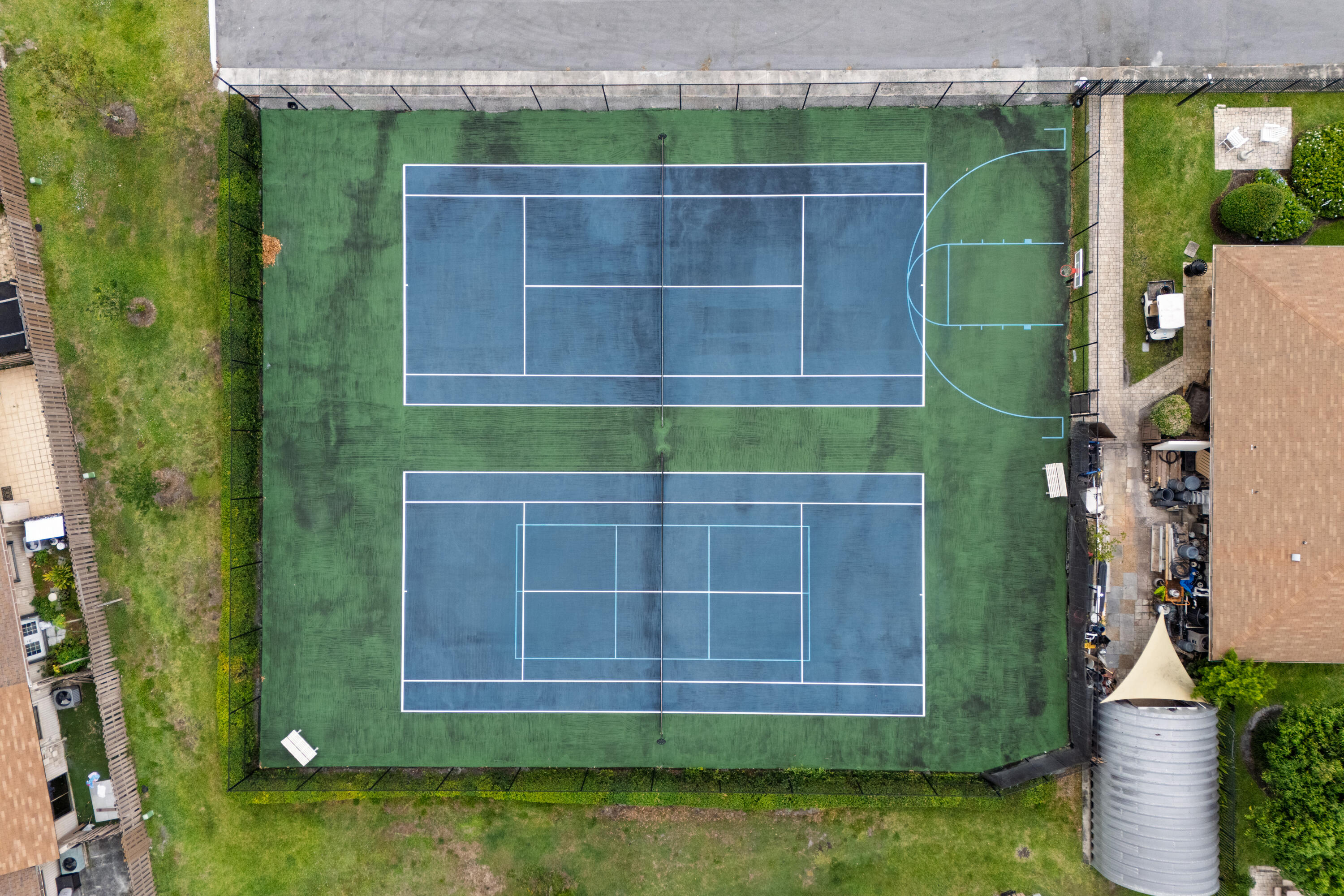 ARROWHEAD GOLF & TENNIS CLUB - Residential