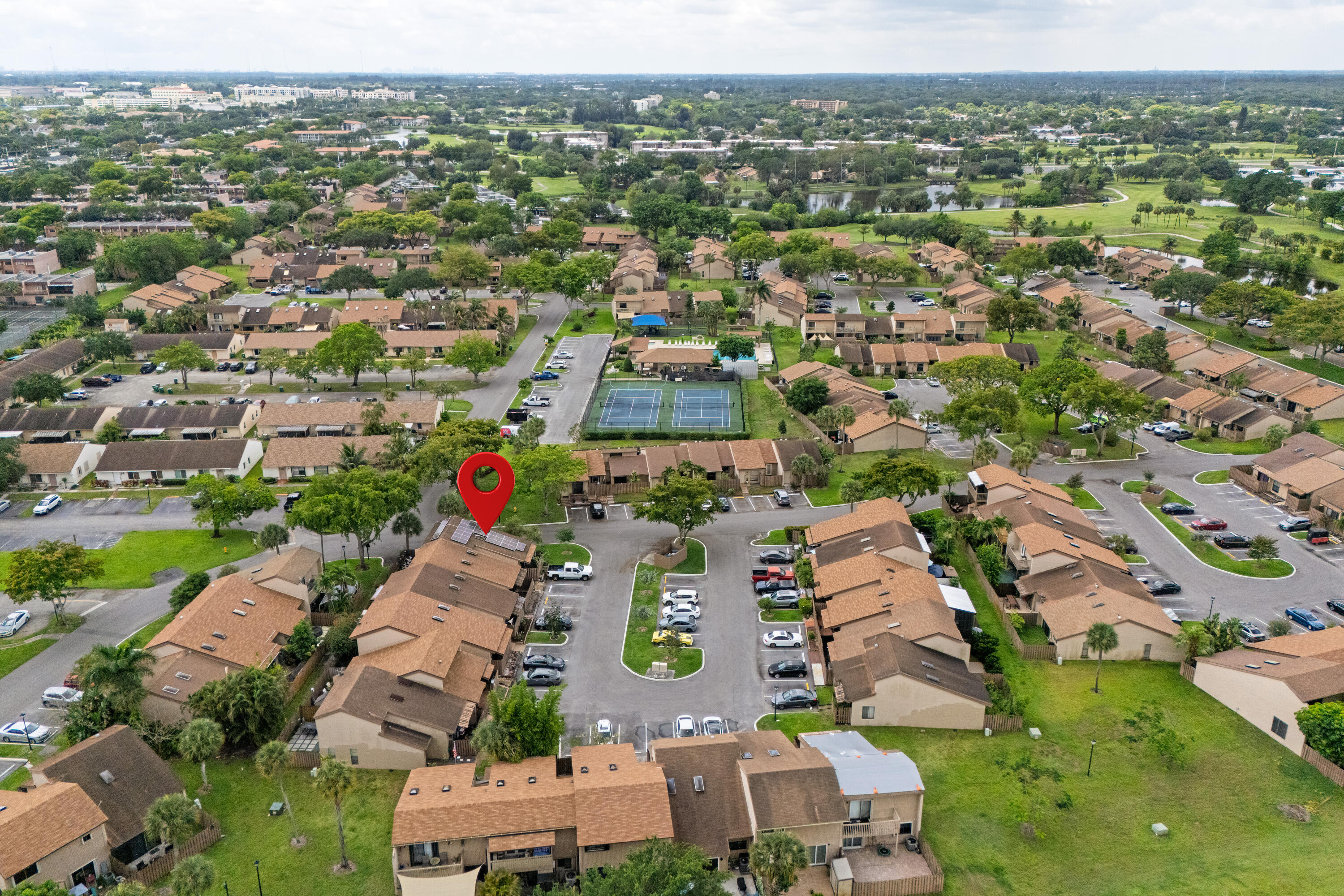 ARROWHEAD GOLF & TENNIS CLUB - Residential