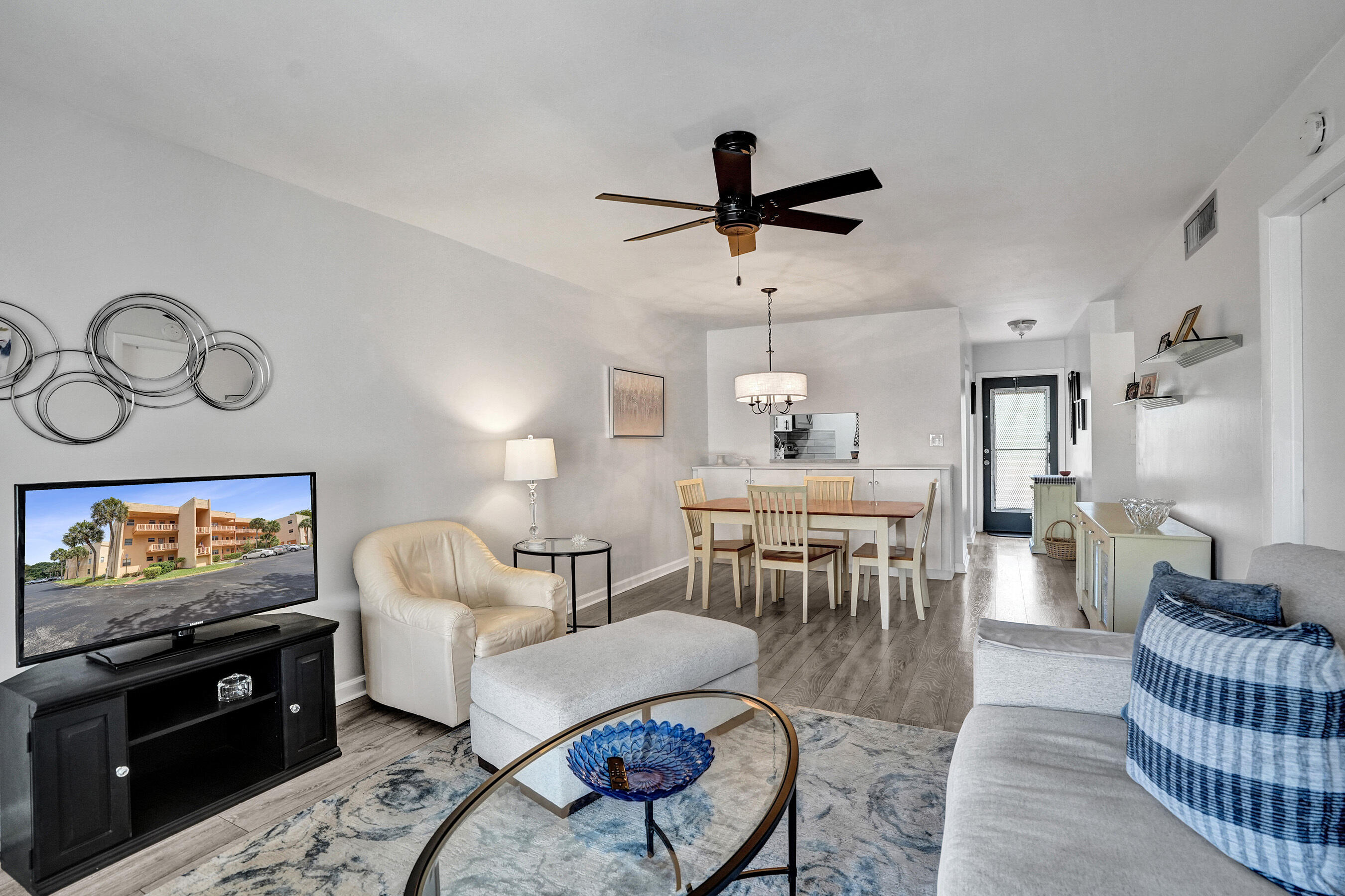 ROKEST CONDOMINIUM APARTMENTS - Residential